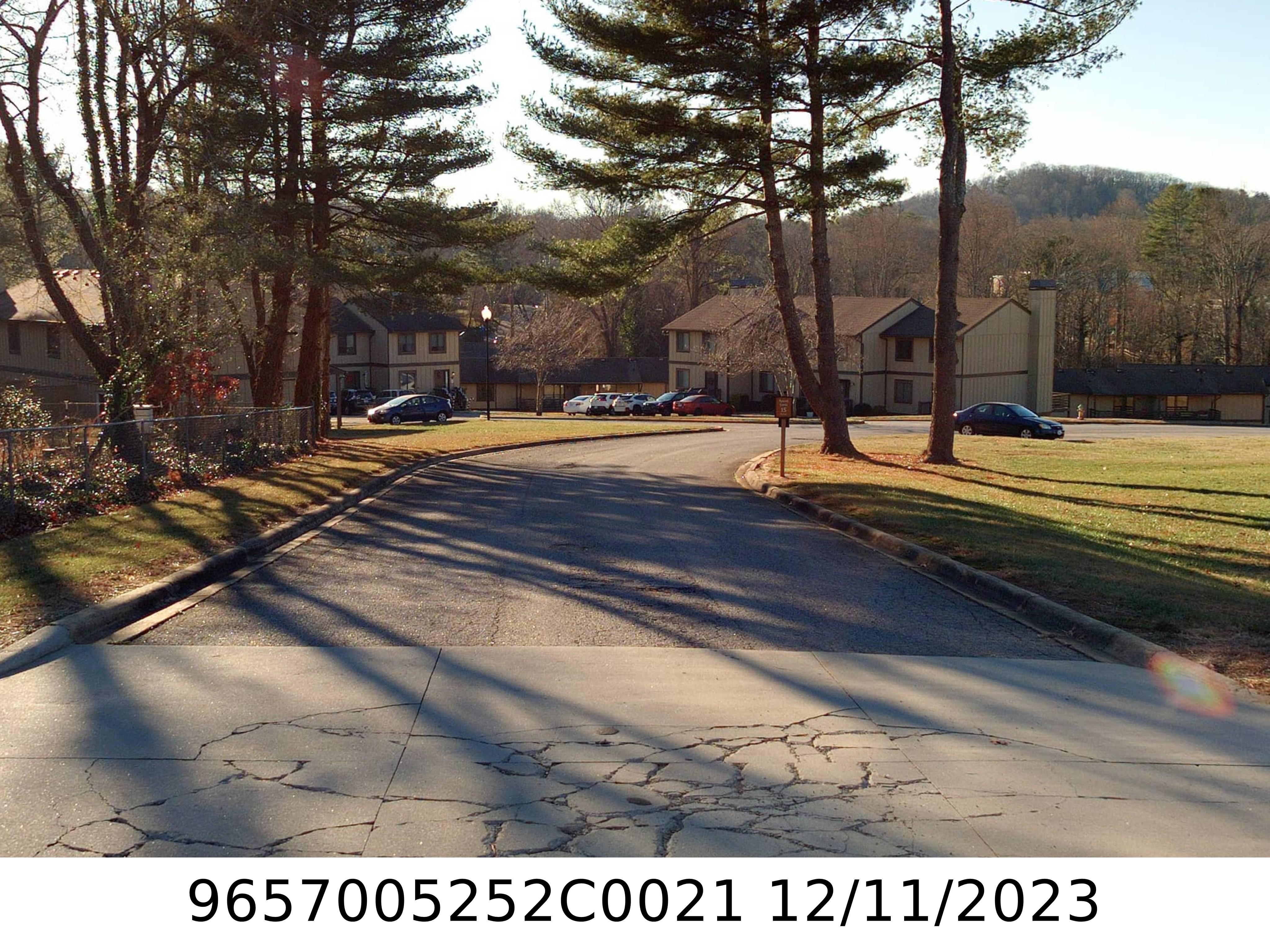 A picture of the property located at 21 DAWNWOOD CIR.
