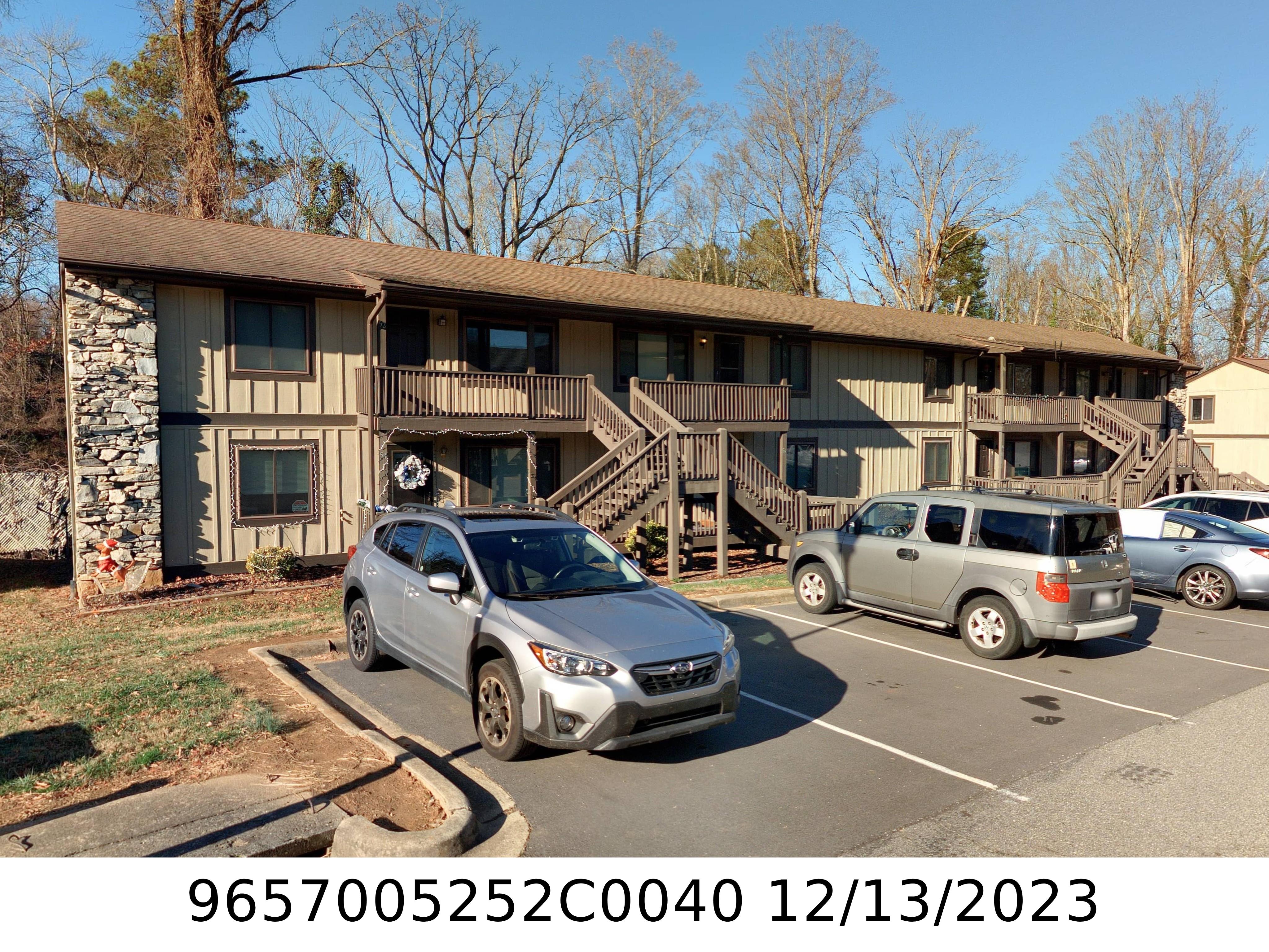 A picture of the property located at 40 DAWNWOOD CIR.