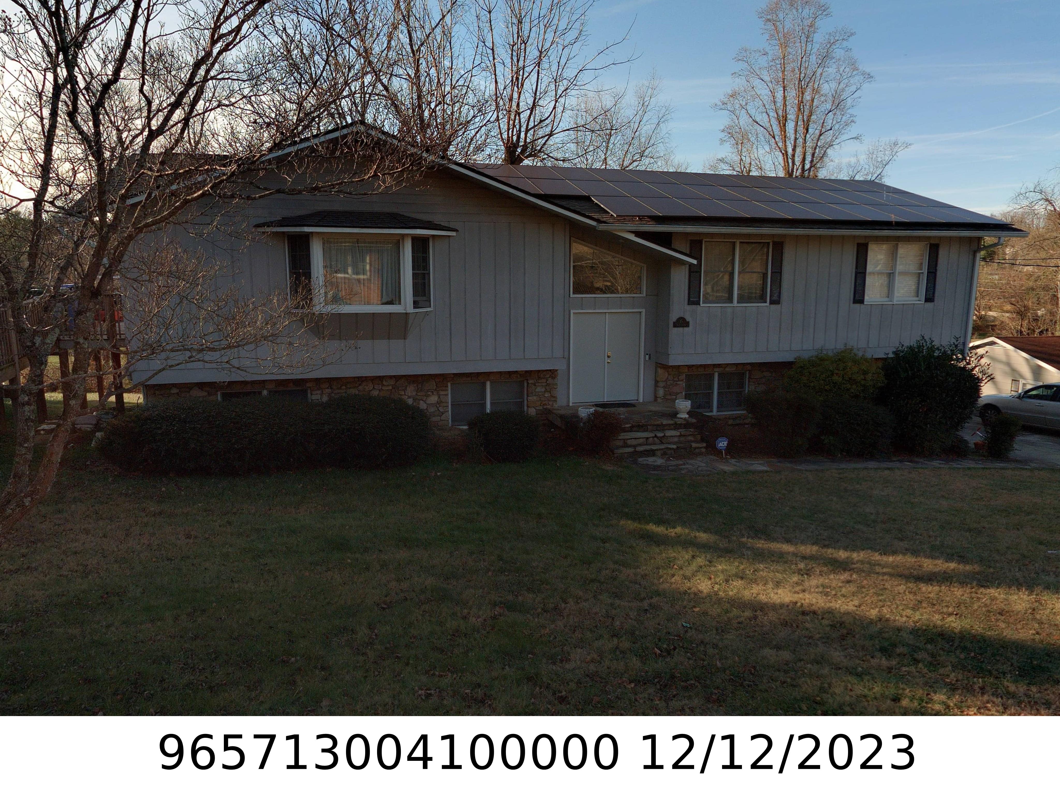 A picture of the property located at 15 KENT ST, ASHEVILLE NC 28803.