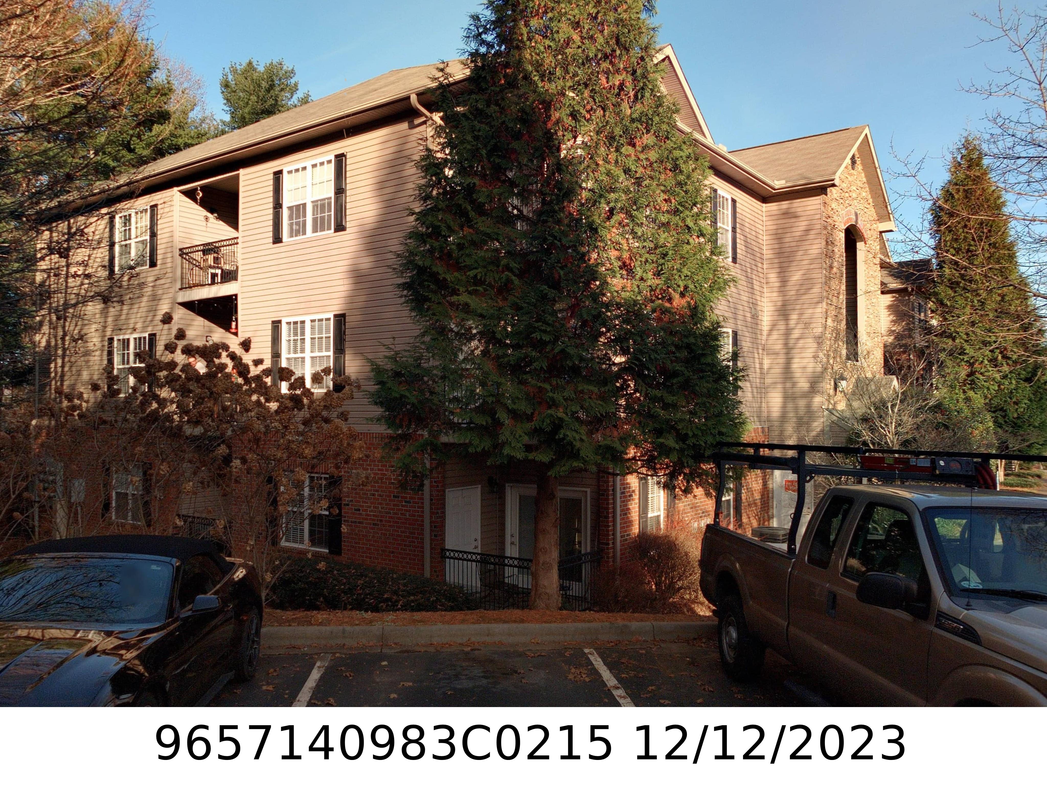 A picture of the property located at 215 APPELDOORN CIR, ASHEVILLE NC 28803.