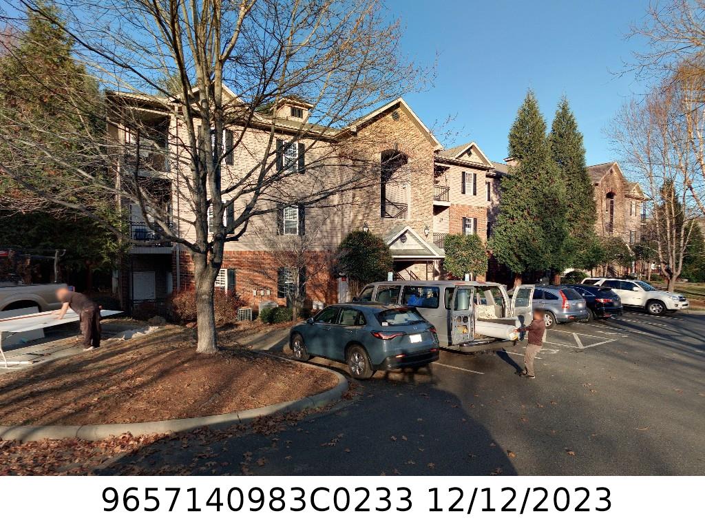A picture of the property located at 233 APPELDOORN CIR, ASHEVILLE NC 28803.