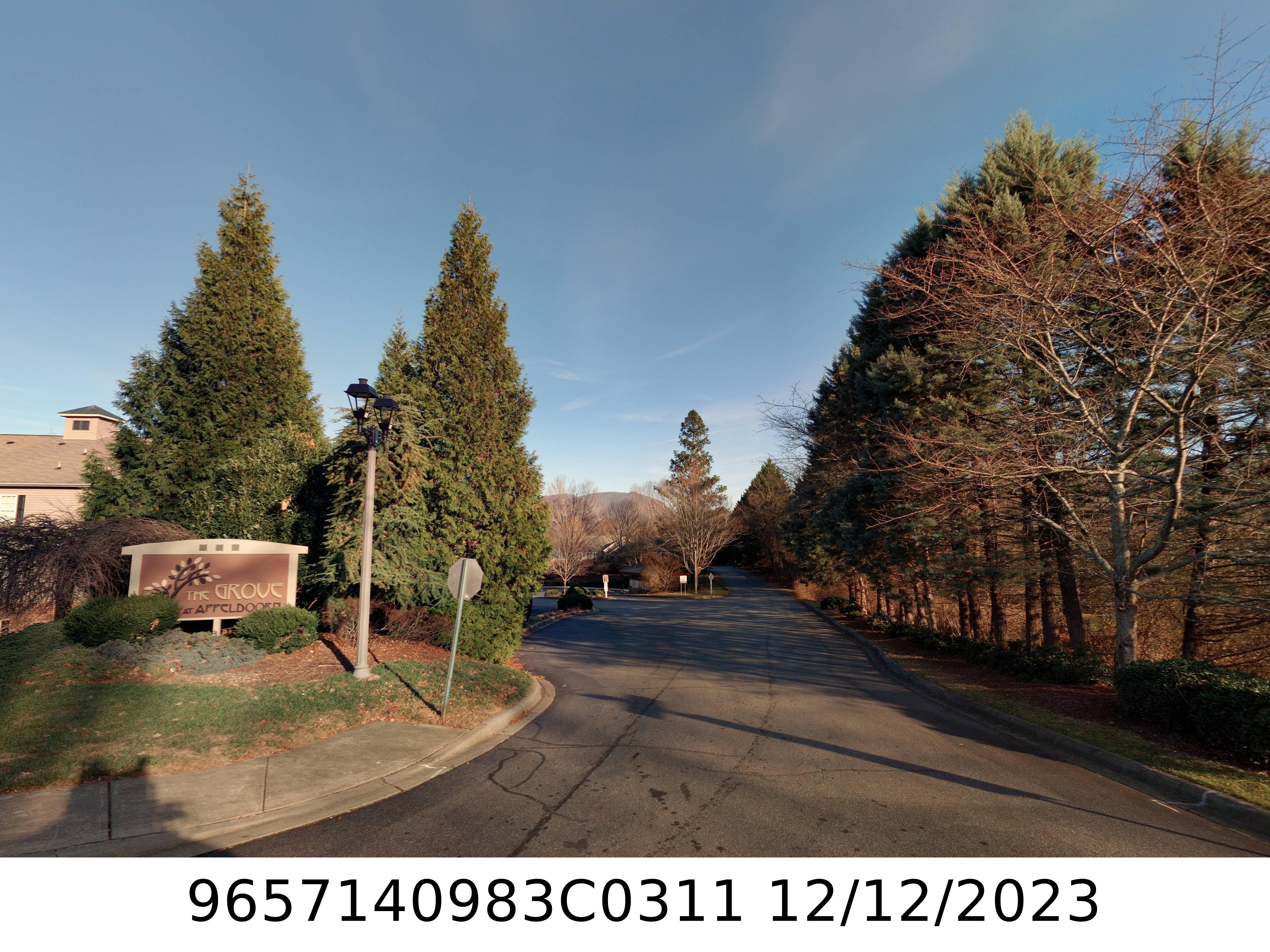 A picture of the property located at 311 APPELDOORN CIR, ASHEVILLE NC 28803.