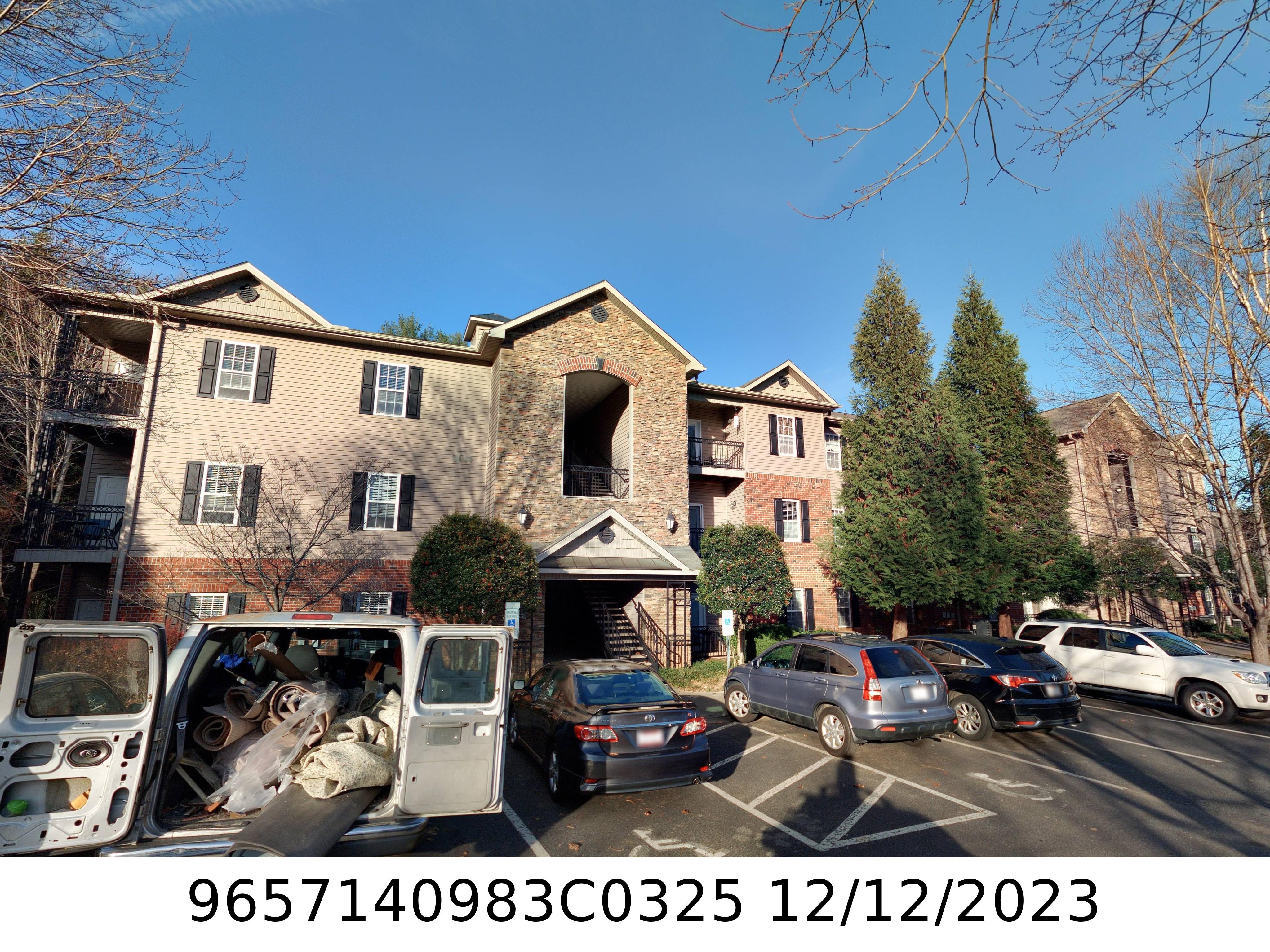 A picture of the property located at 325 APPELDOORN CIR, ASHEVILLE NC 28803.