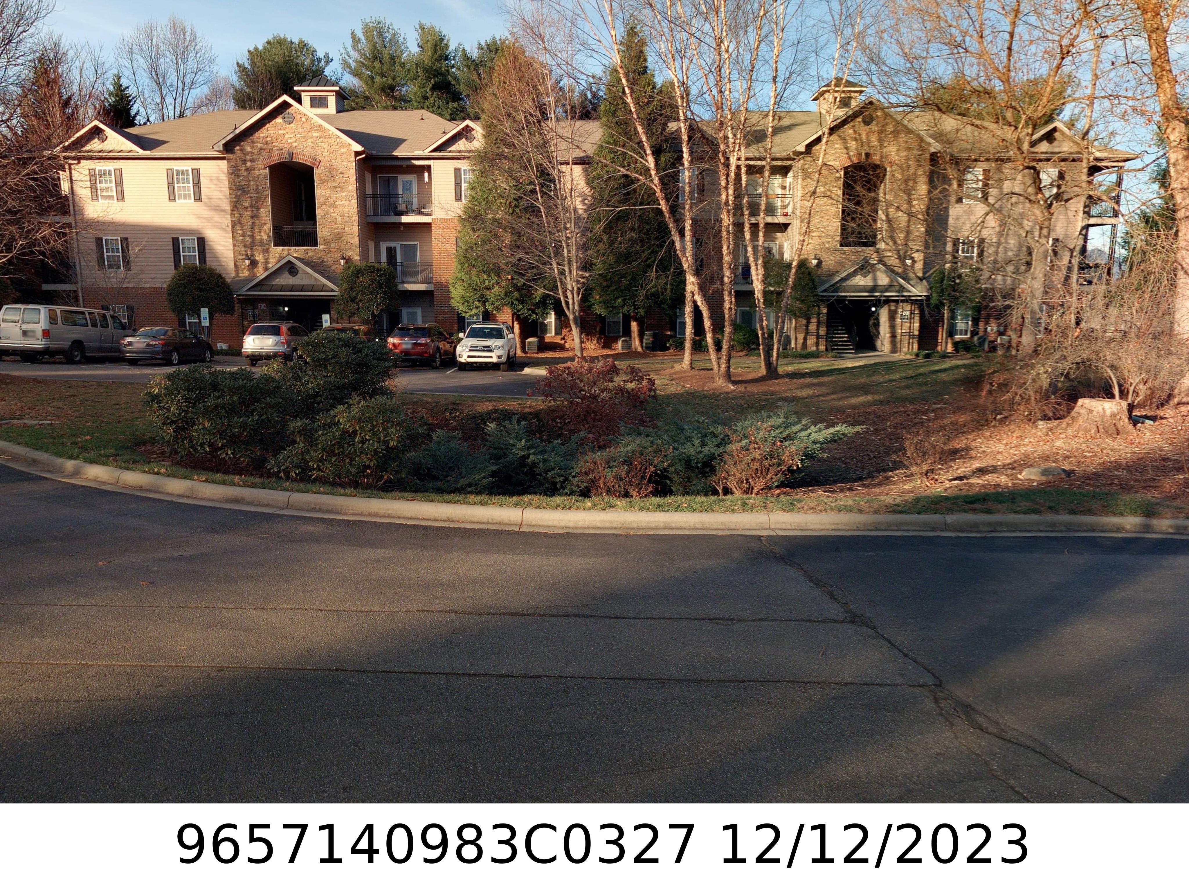 A picture of the property located at 327 APPELDOORN CIR, ASHEVILLE NC 28803.