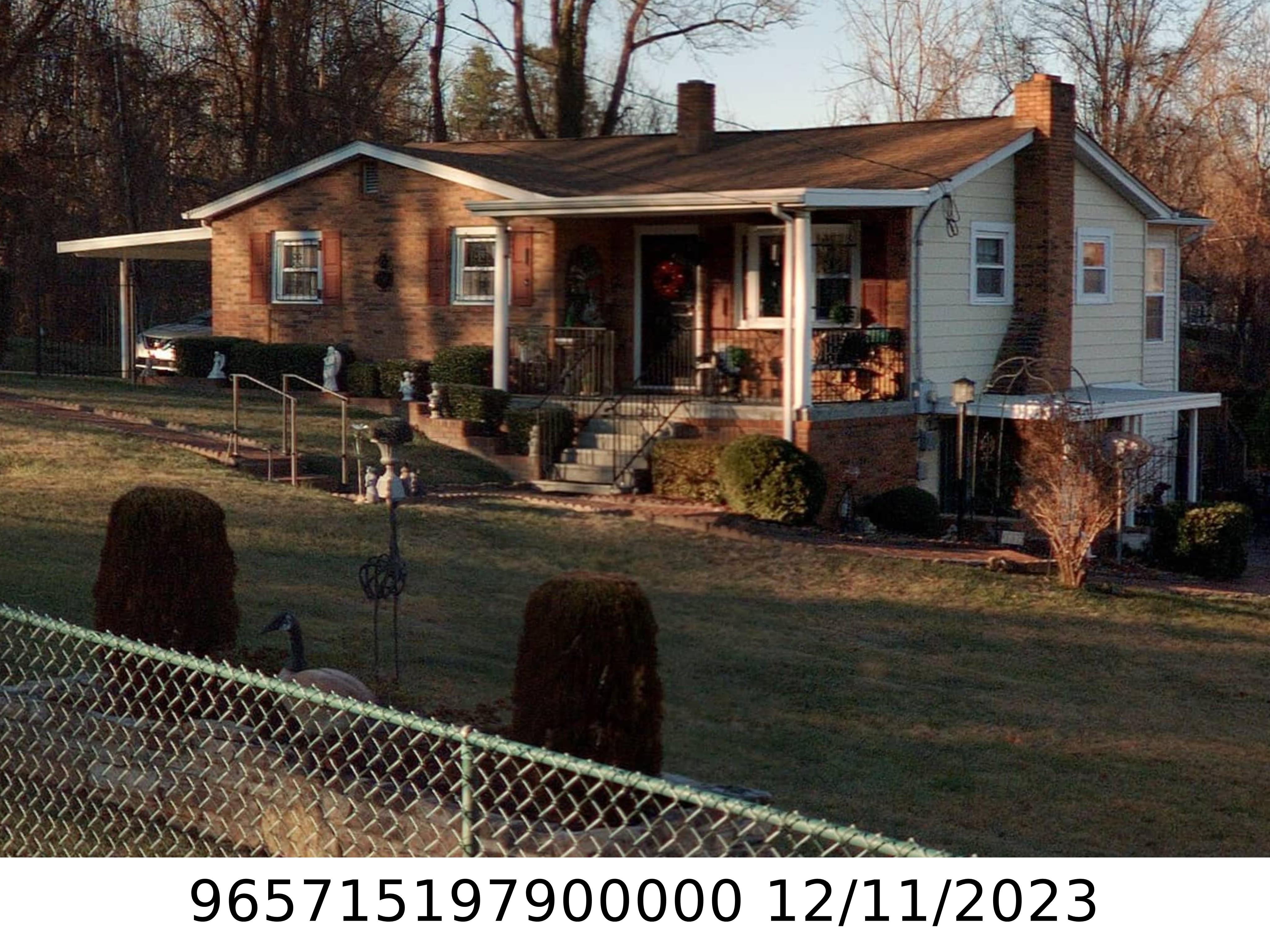 A picture of the property located at 131 WYATT ST, ASHEVILLE NC 28803.