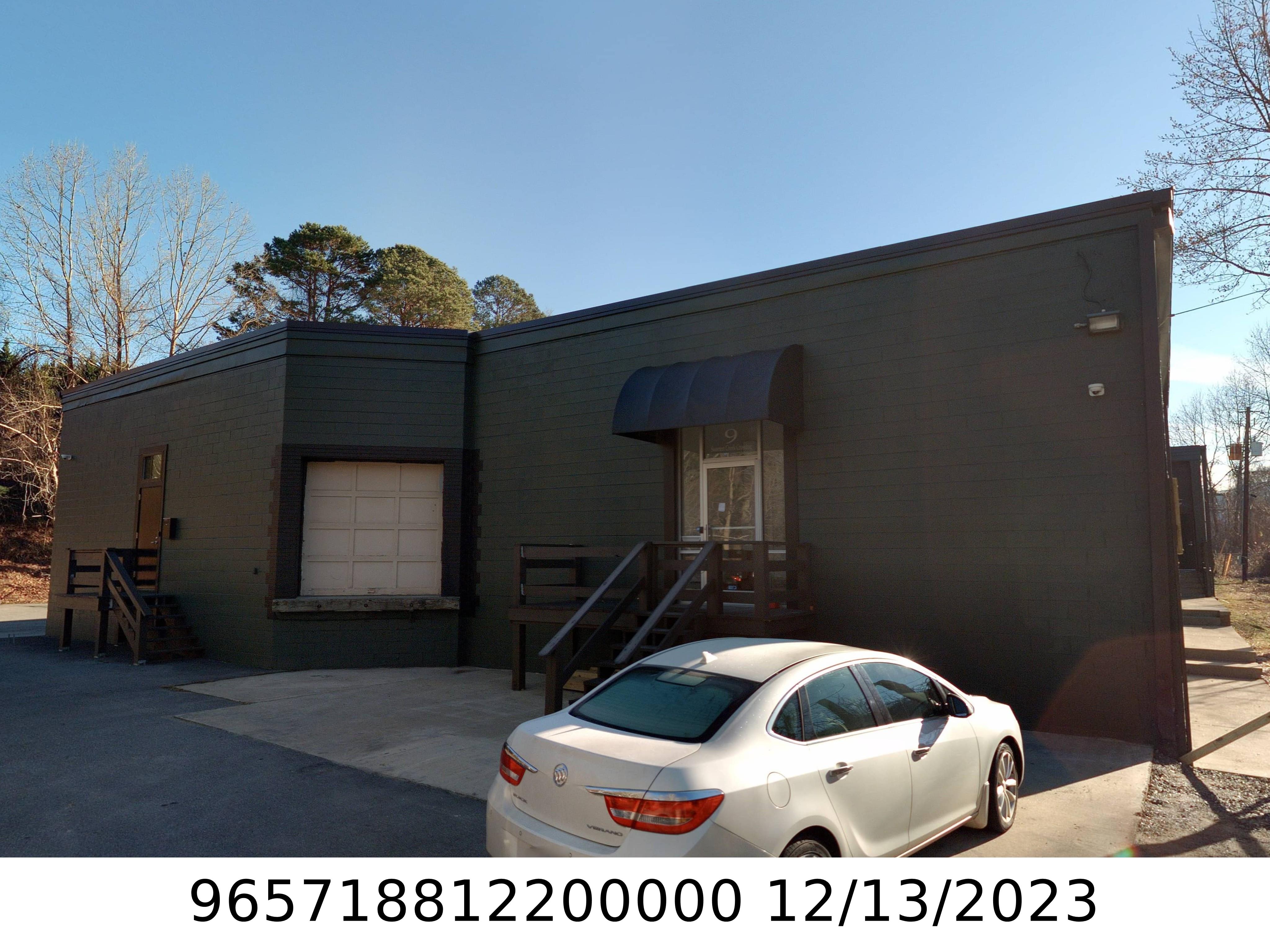 A picture of the property located at 9 SWEETEN CREEK XING, ASHEVILLE NC 28803.