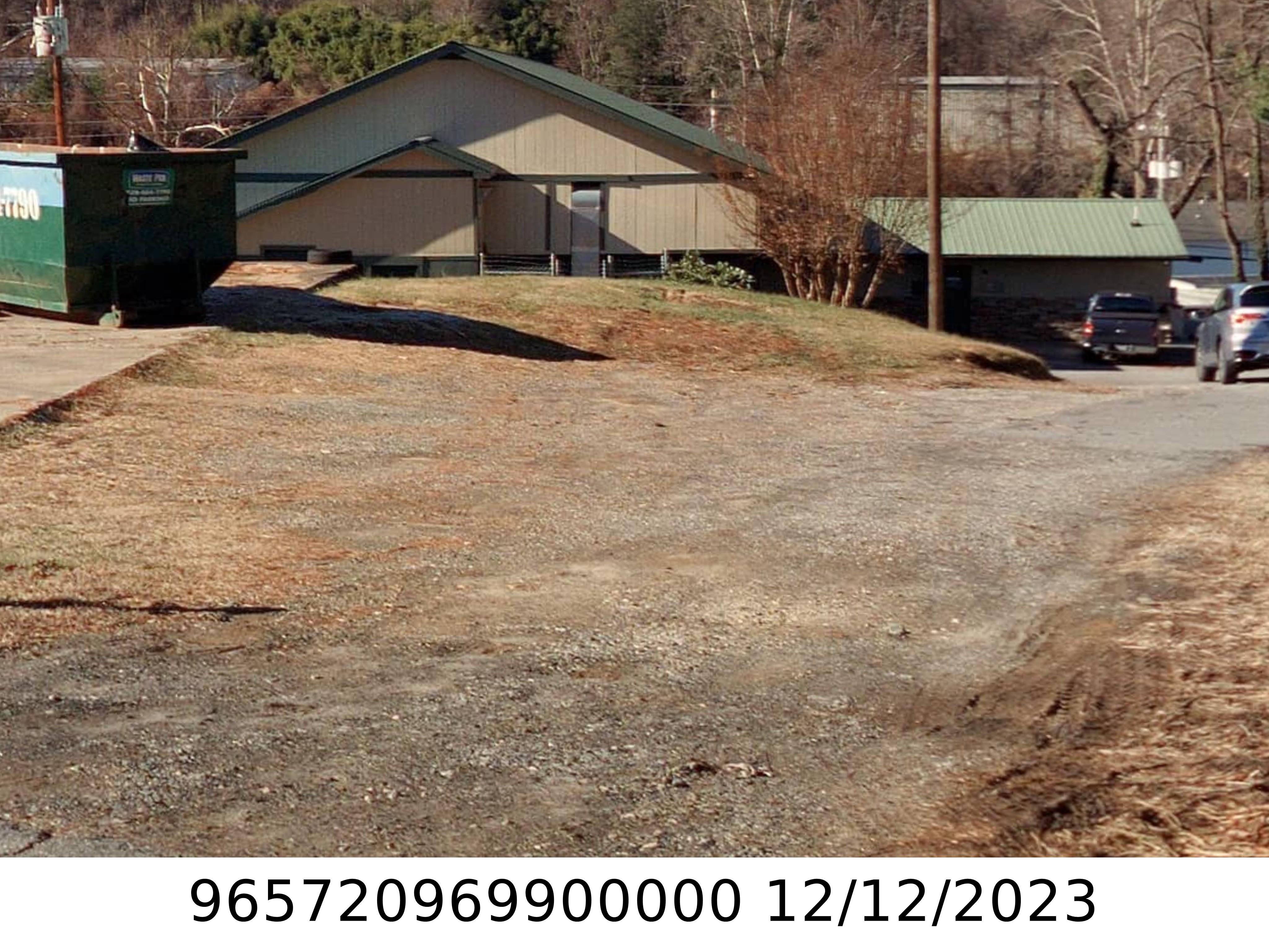 A picture of the property located at 4 BUSBEE VIEW RD, ASHEVILLE NC 28803.
