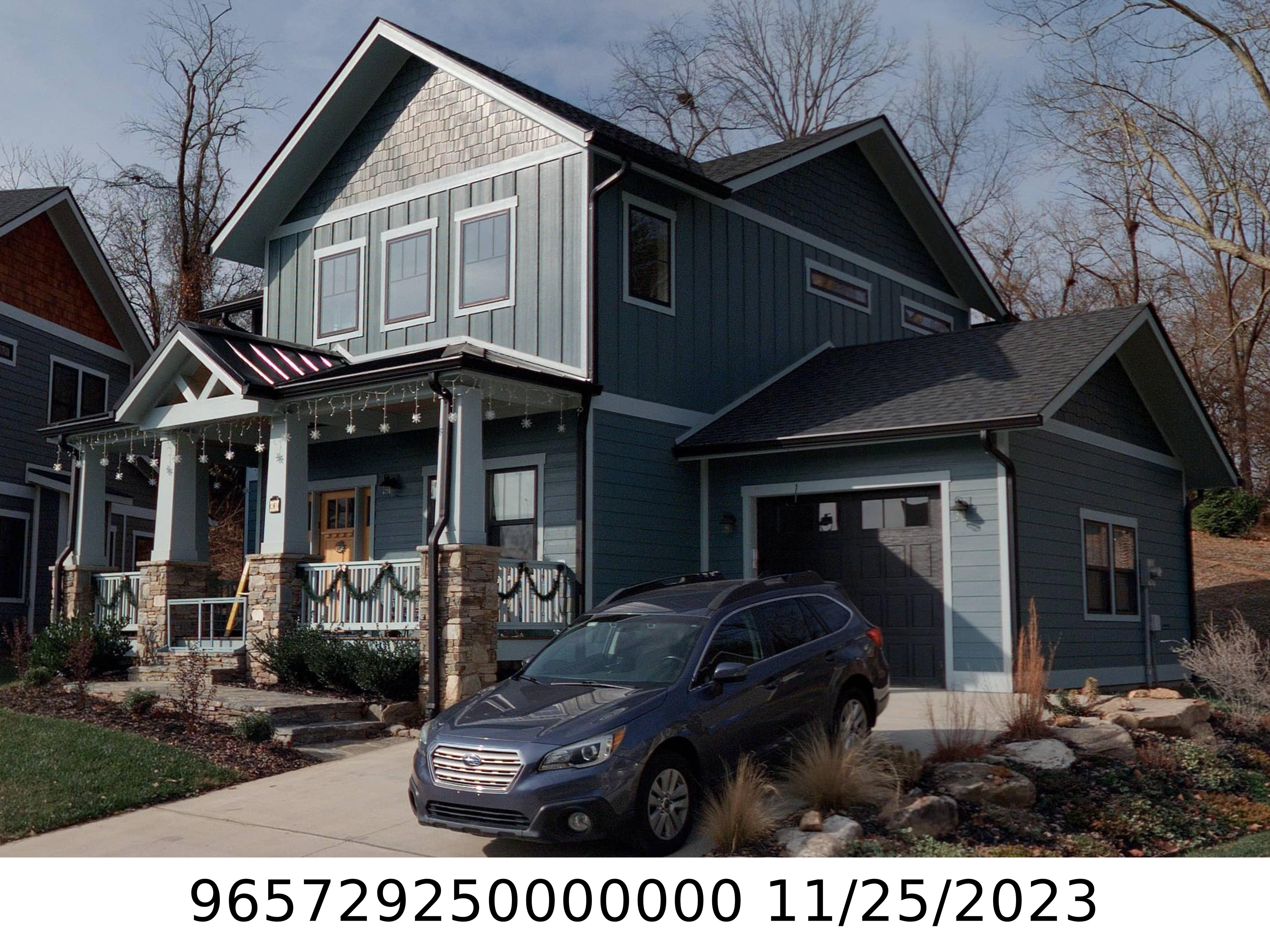 A picture of the property located at 21 ACONA LN, ASHEVILLE NC 28803.