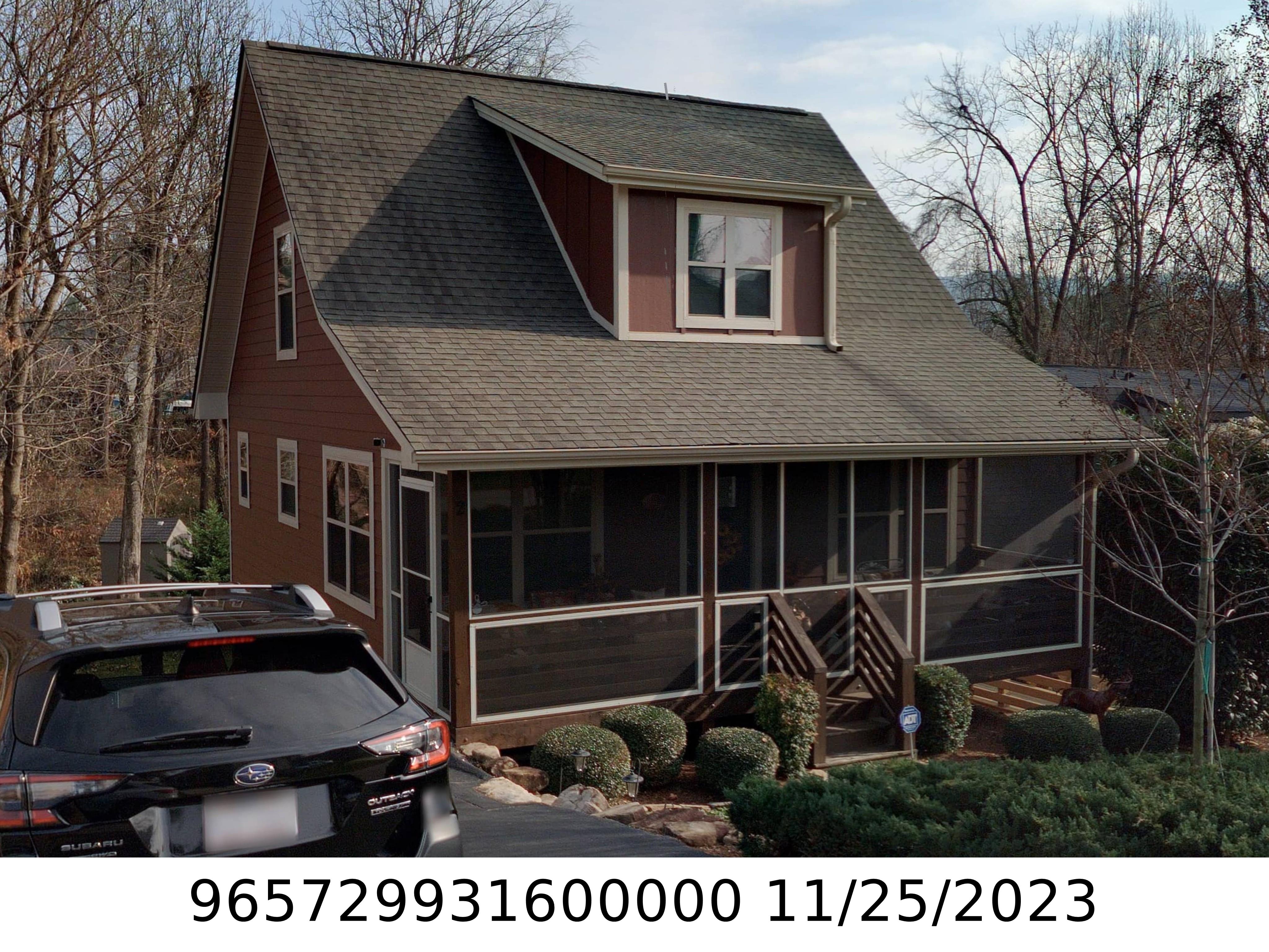 A picture of the property located at 2 UNAKA AVE, ASHEVILLE NC 28803.