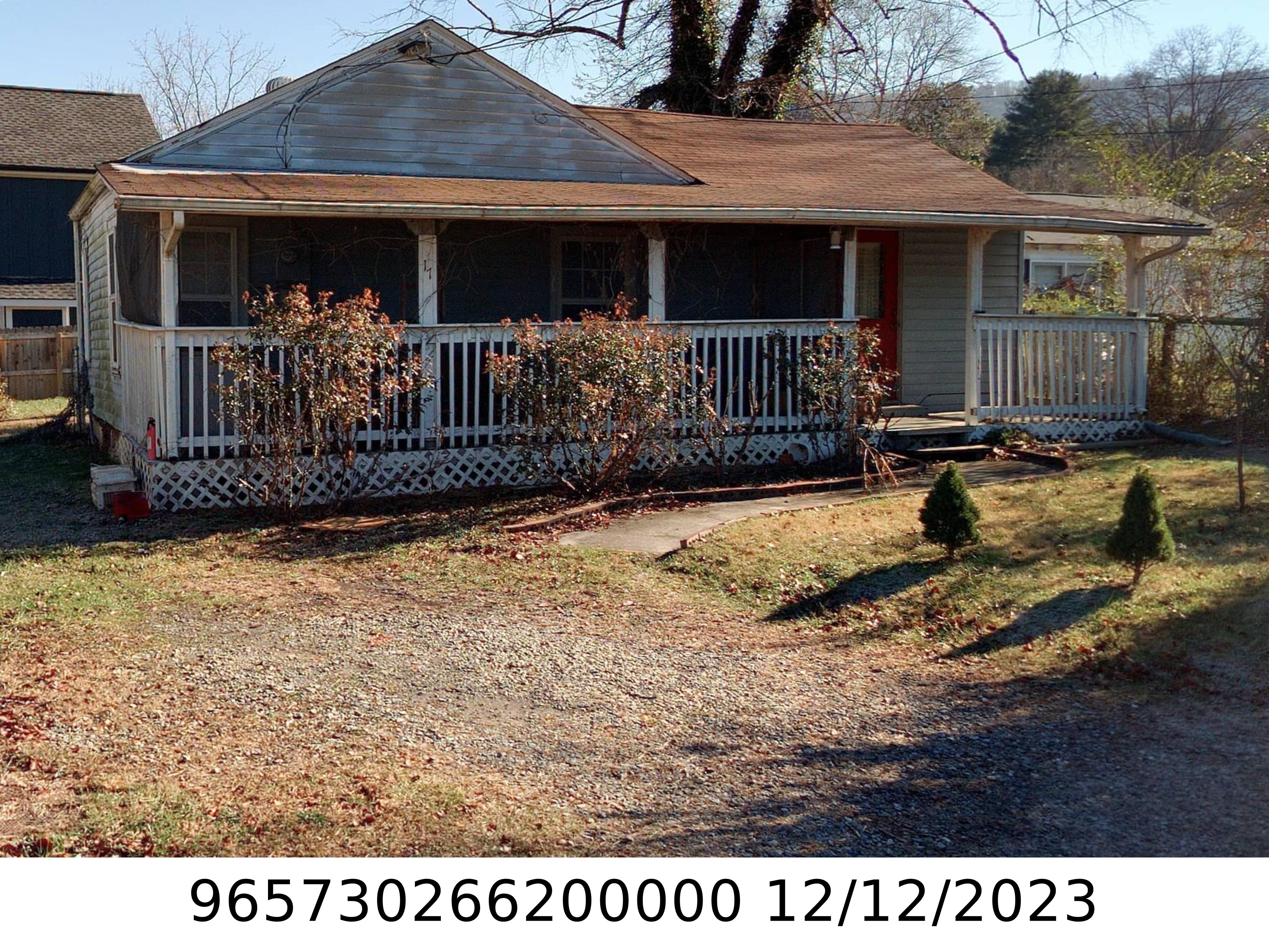 A picture of the property located at 17 BUSBEE VIEW RD, ASHEVILLE NC 28803.