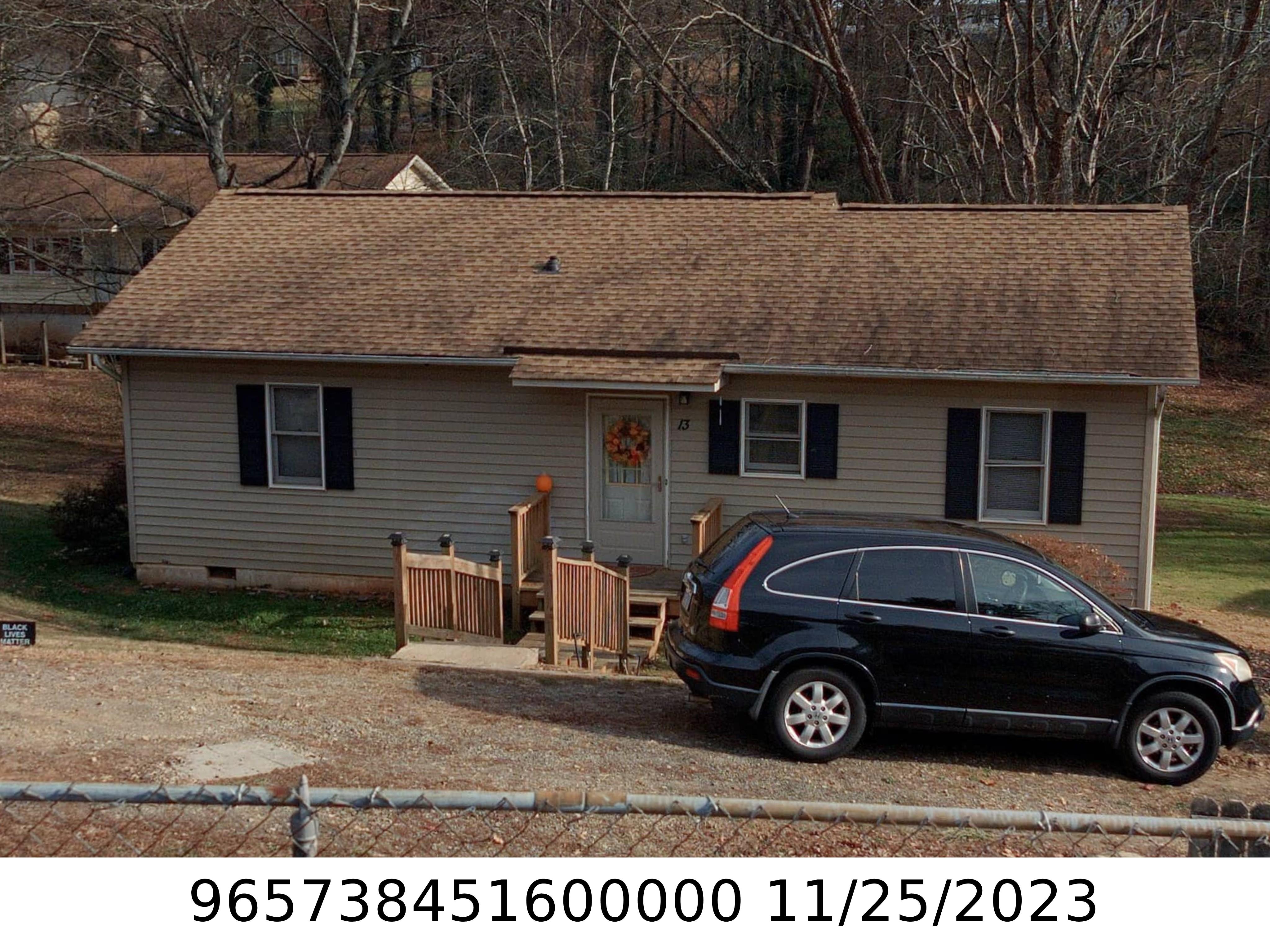 A picture of the property located at 13 HARMON CIR, ASHEVILLE NC 28803.