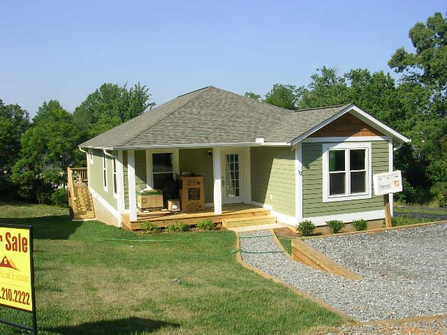 A picture of the property located at 12 HARBOR LN, ASHEVILLE NC 28803.