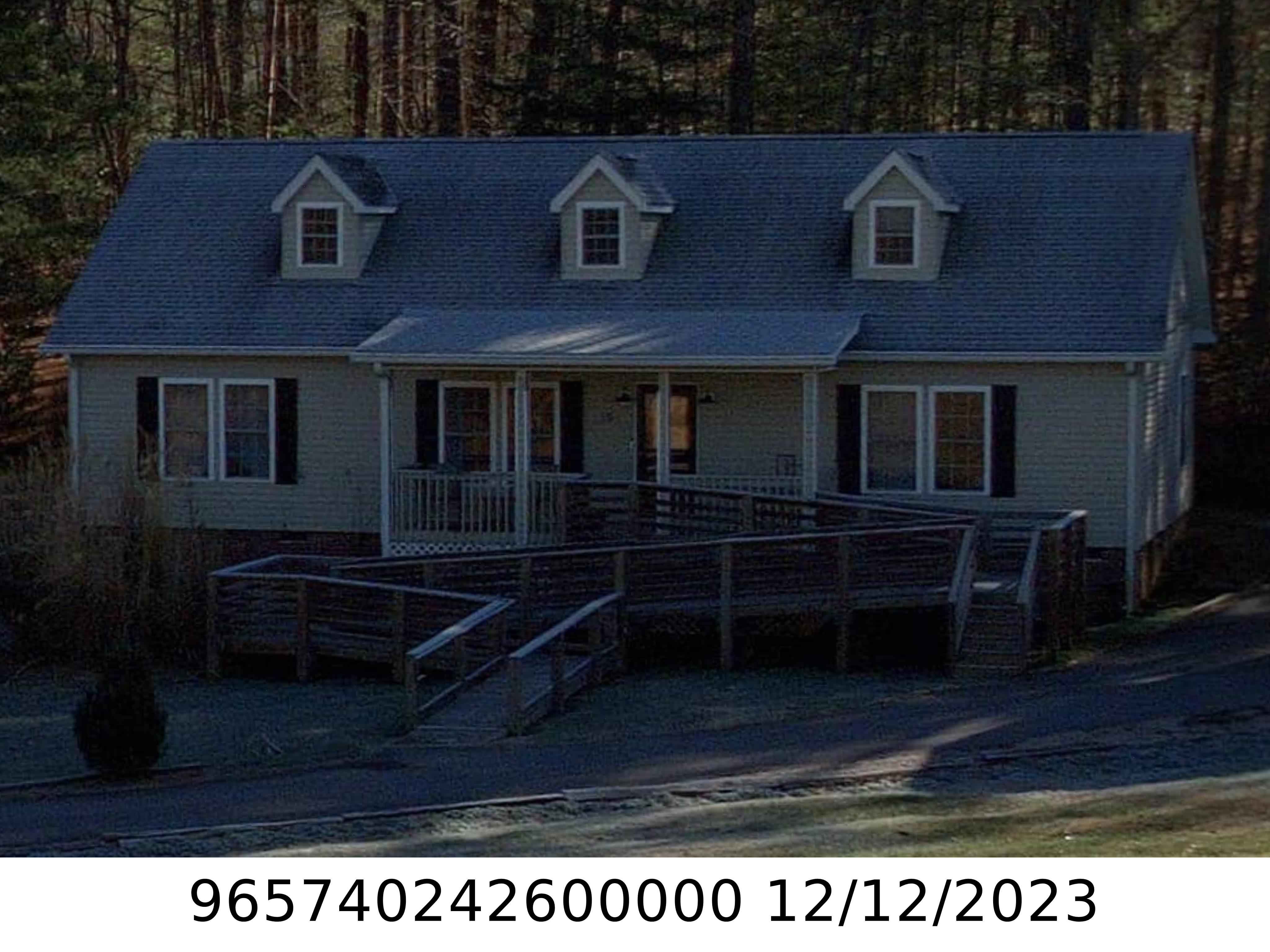 A picture of the property located at 15 LELA JOHNSON LN, ASHEVILLE NC 28803.