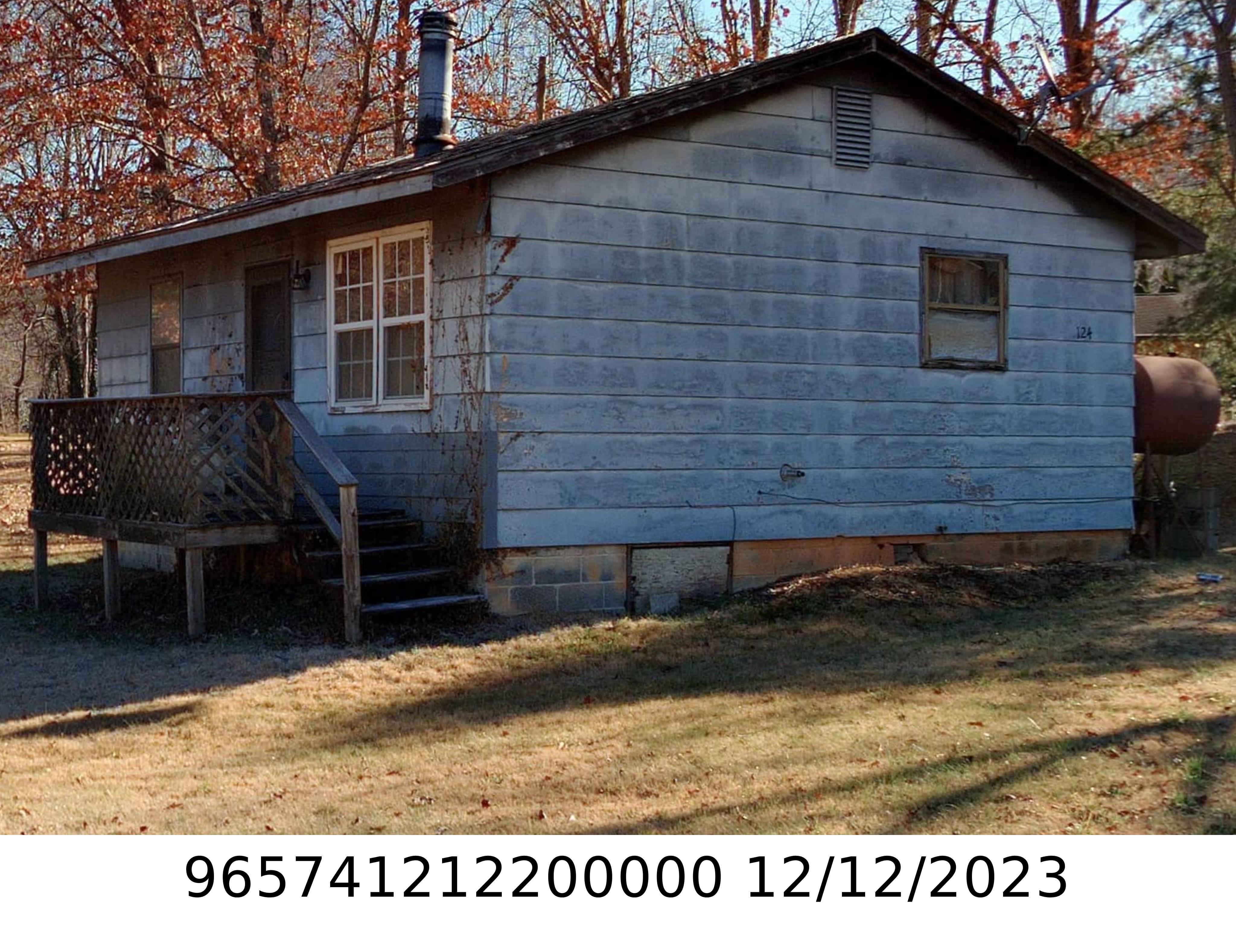 A picture of the property located at 124 BUSBEE VIEW LN, ASHEVILLE NC 28803.