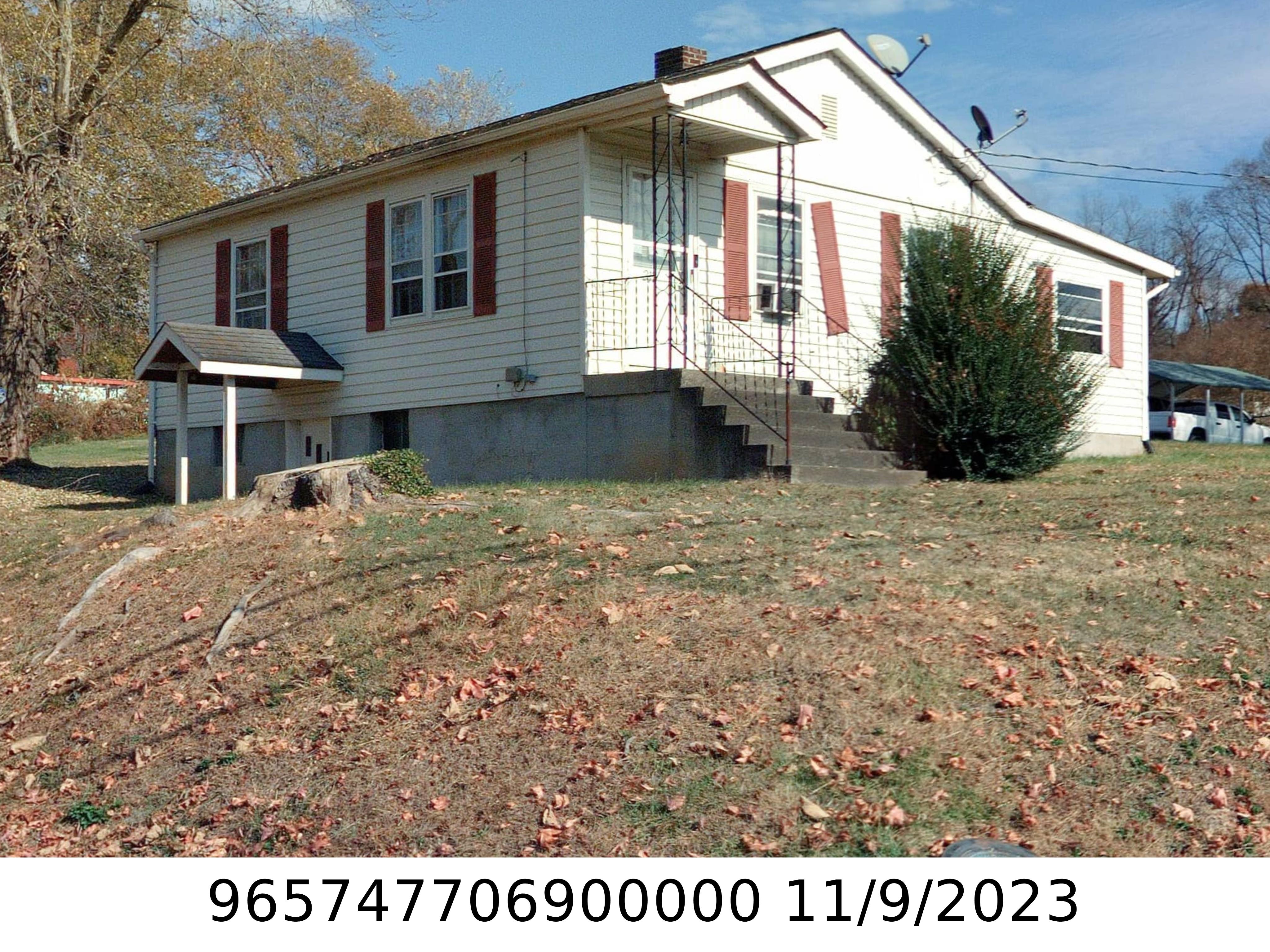A picture of the property located at 212 MERCHANT ST, ASHEVILLE NC 28803.