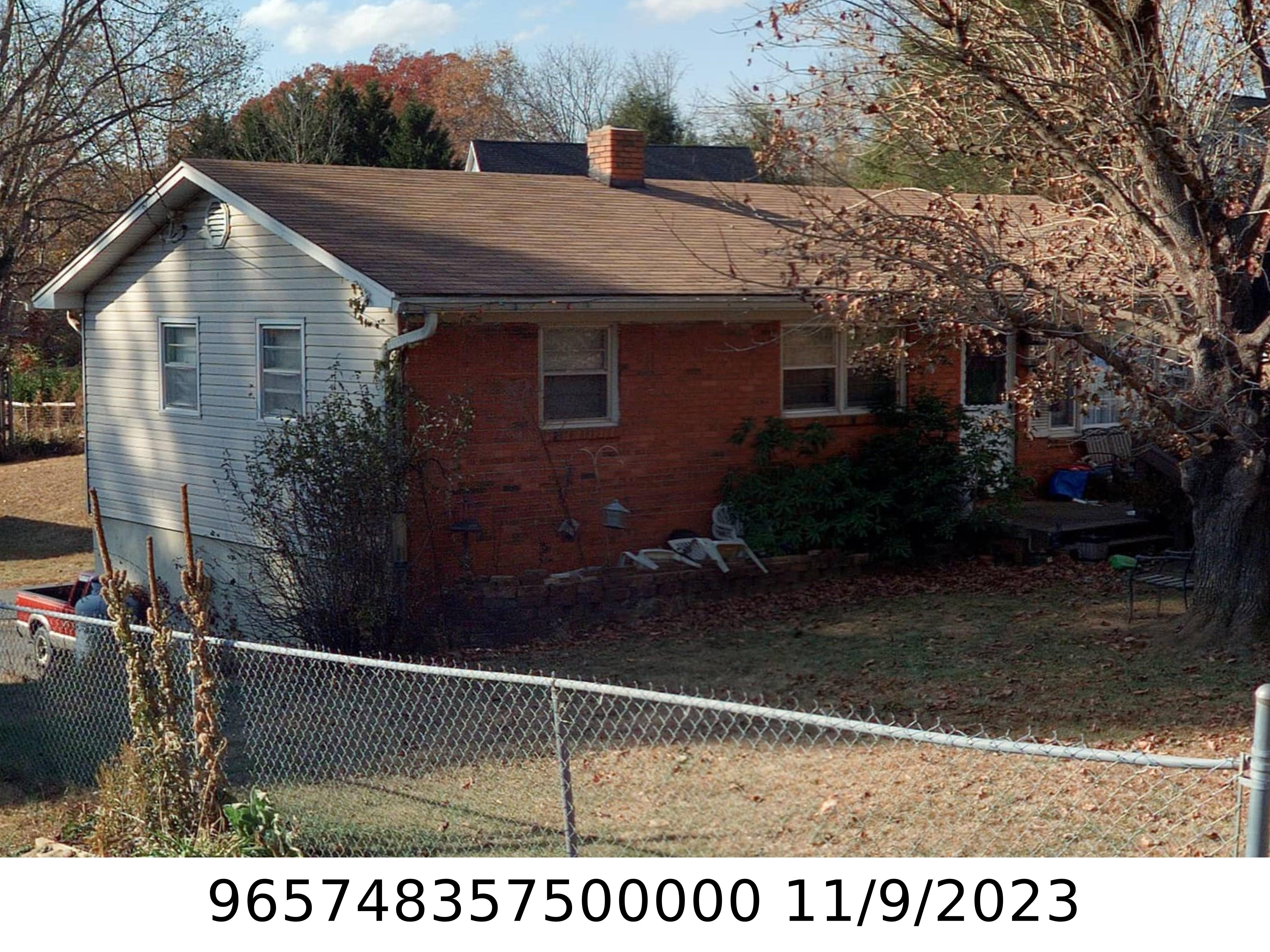 A picture of the property located at 21 HARMONY LN, ASHEVILLE NC 28803.