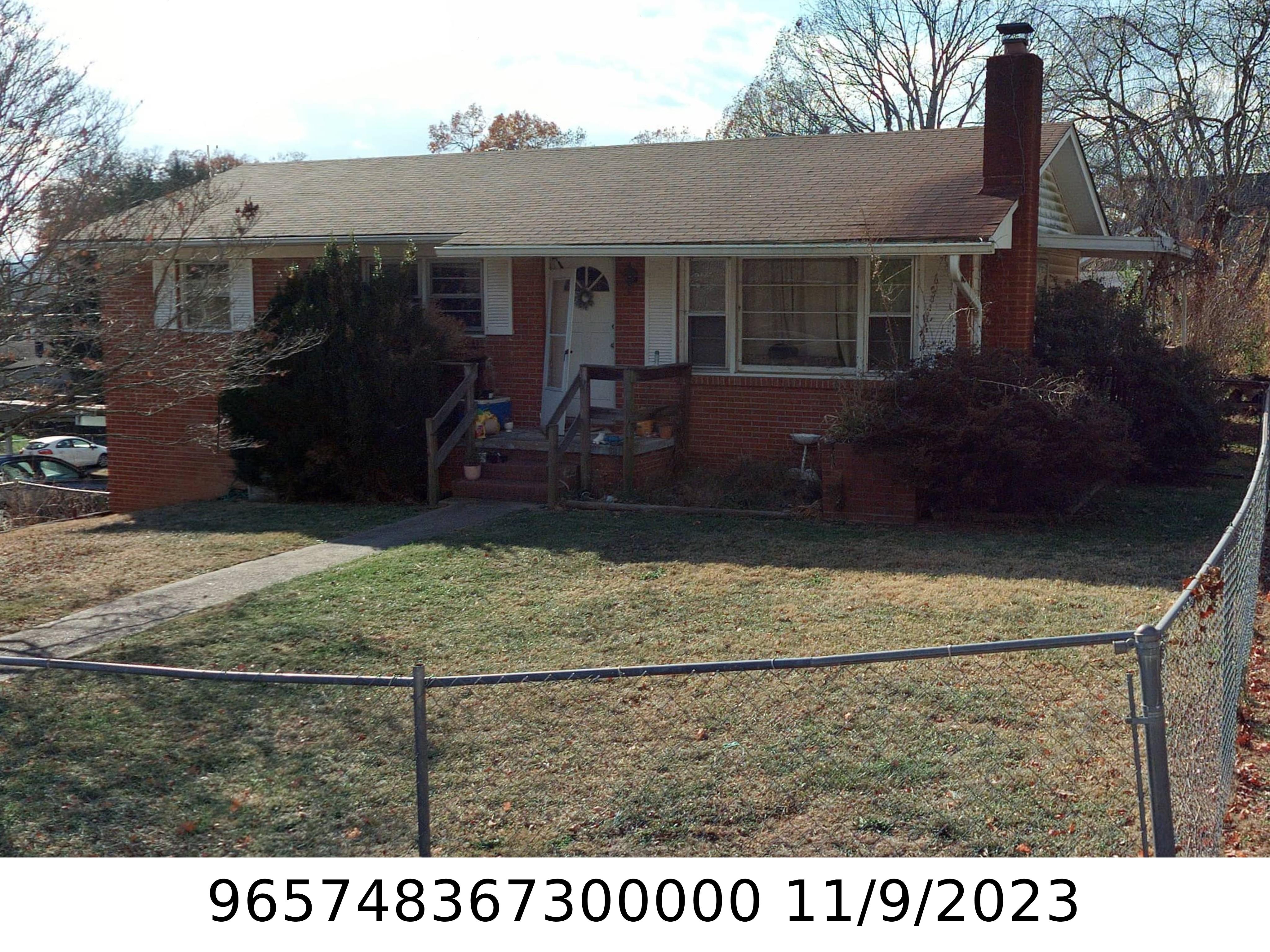 A picture of the property located at 17 HARMONY LN, ASHEVILLE NC 28803.
