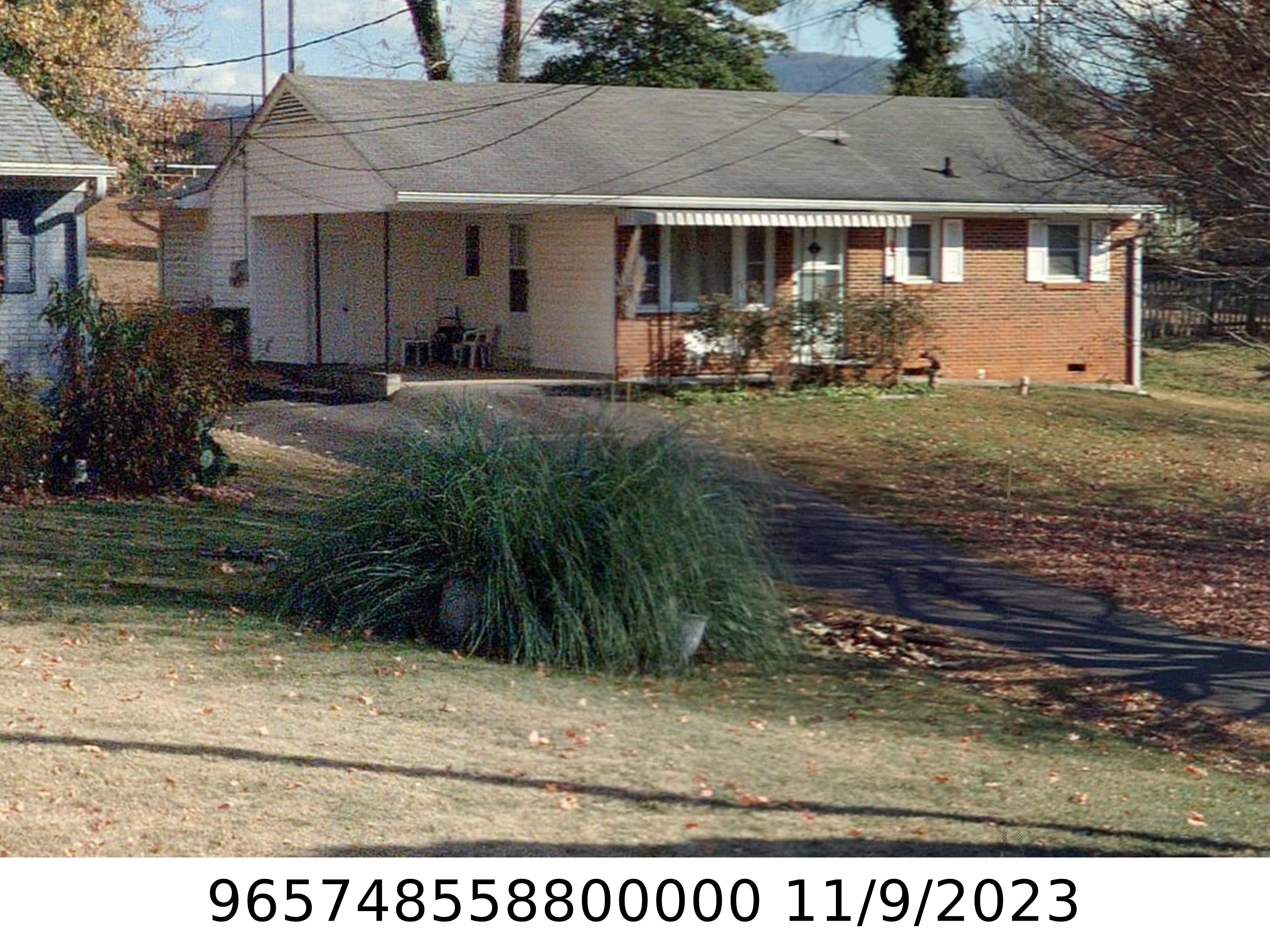 A picture of the property located at 18 HARMONY LN, ASHEVILLE NC 28803.