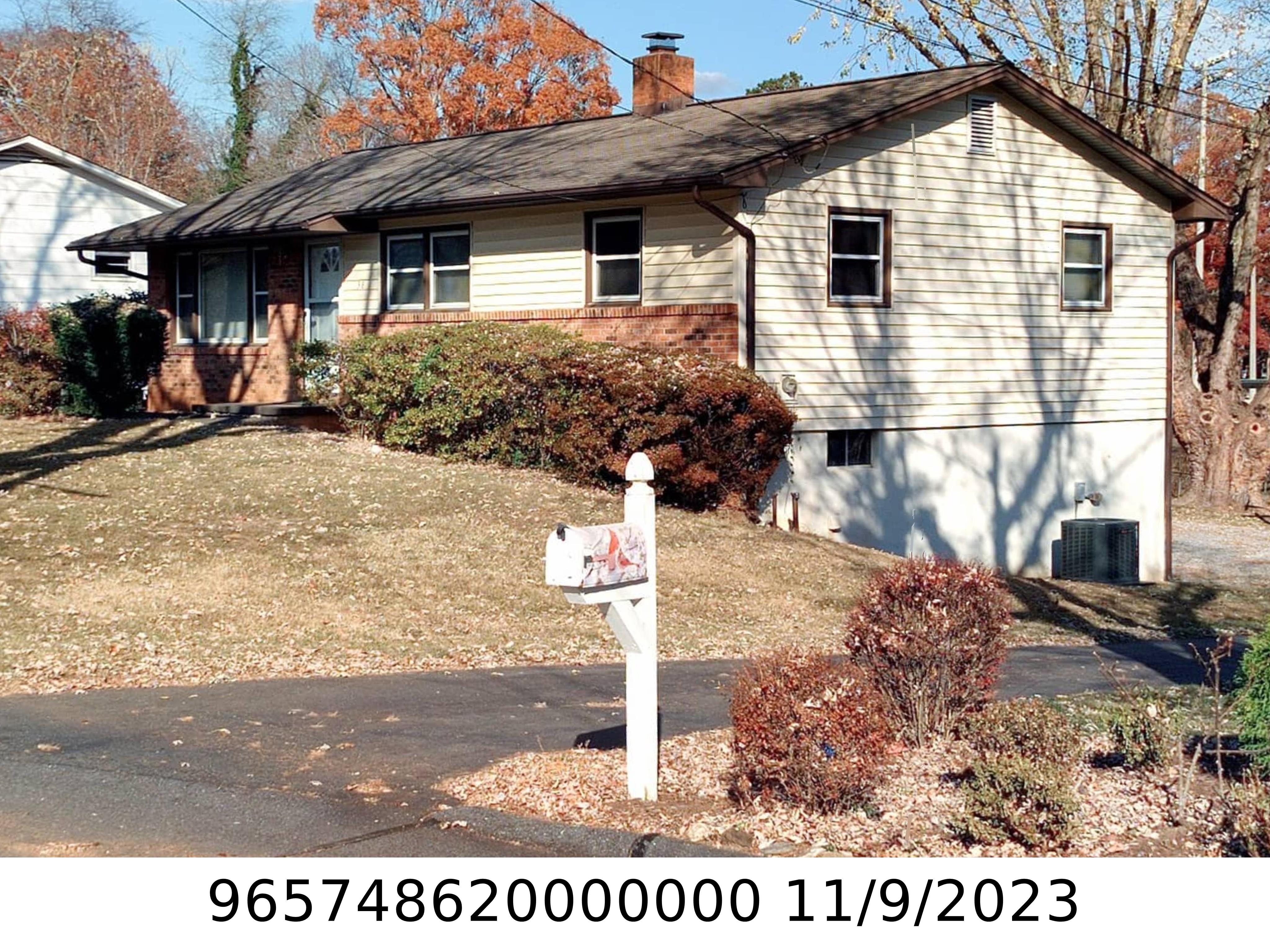 A picture of the property located at 38 HARMONY LN, ASHEVILLE NC 28803.