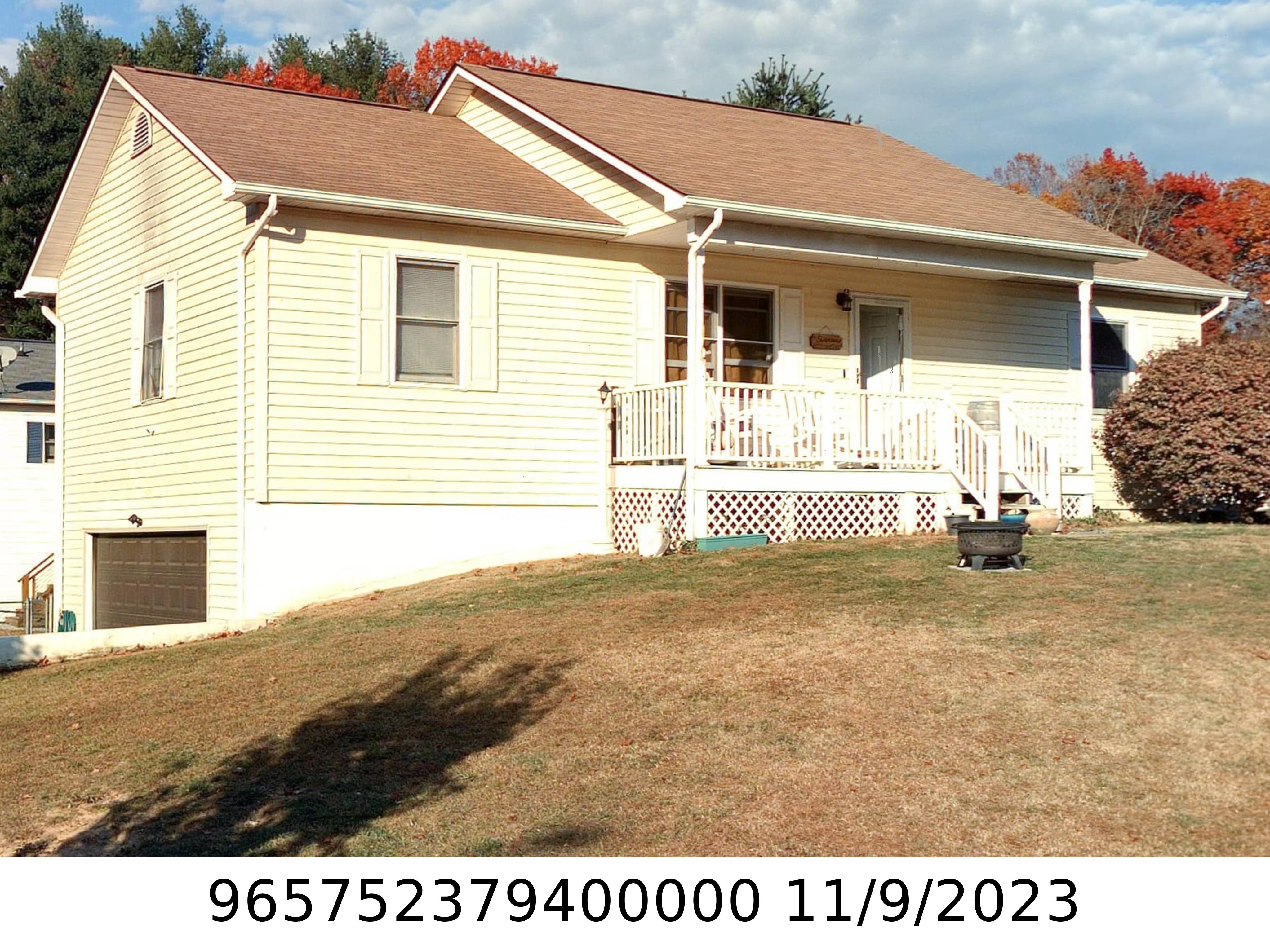 A picture of the property located at 107 ASHWOOD LN, ASHEVILLE NC 28803.