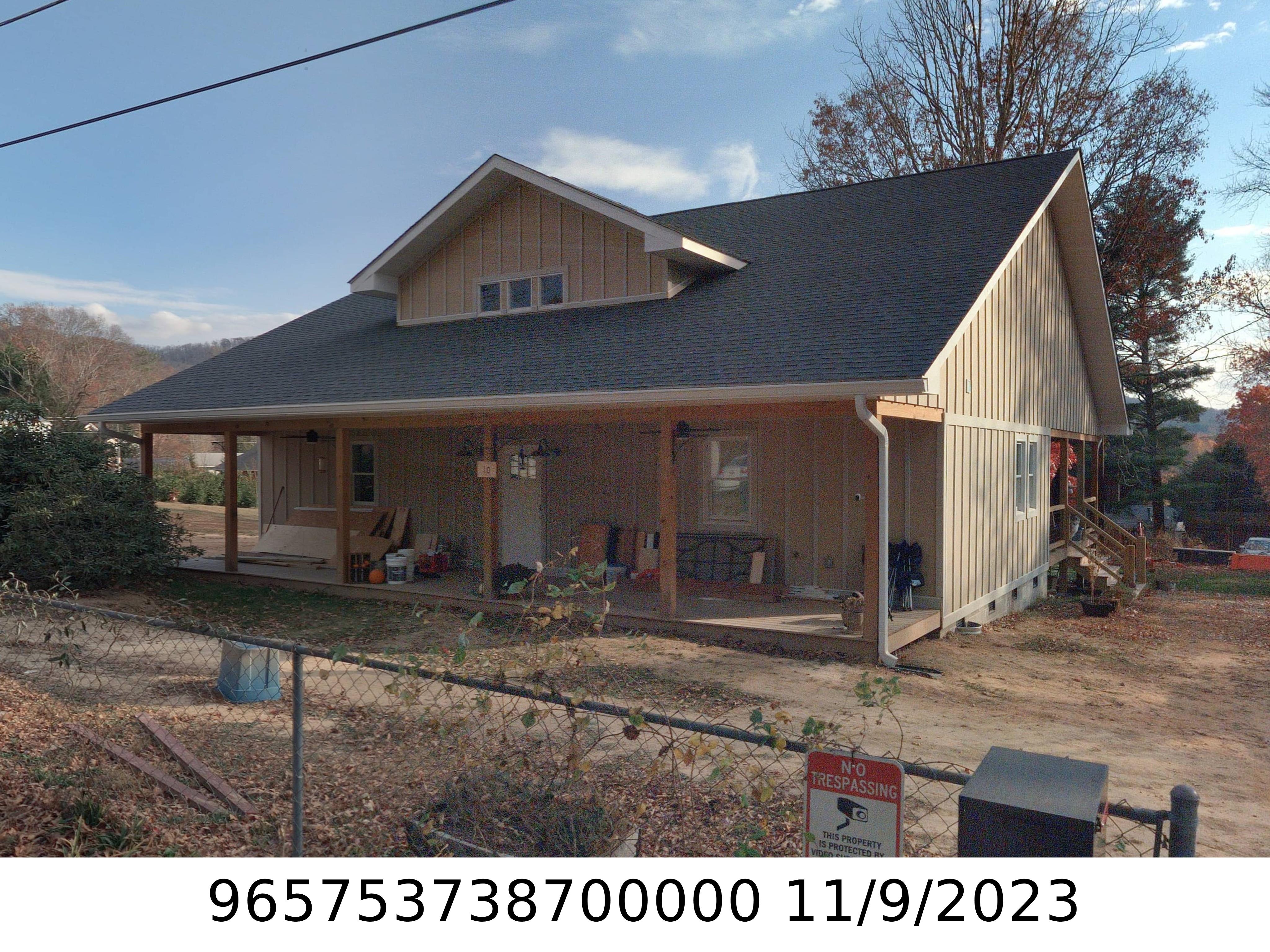 A picture of the property located at 10 WESTVIEW LN, ASHEVILLE NC 28803.