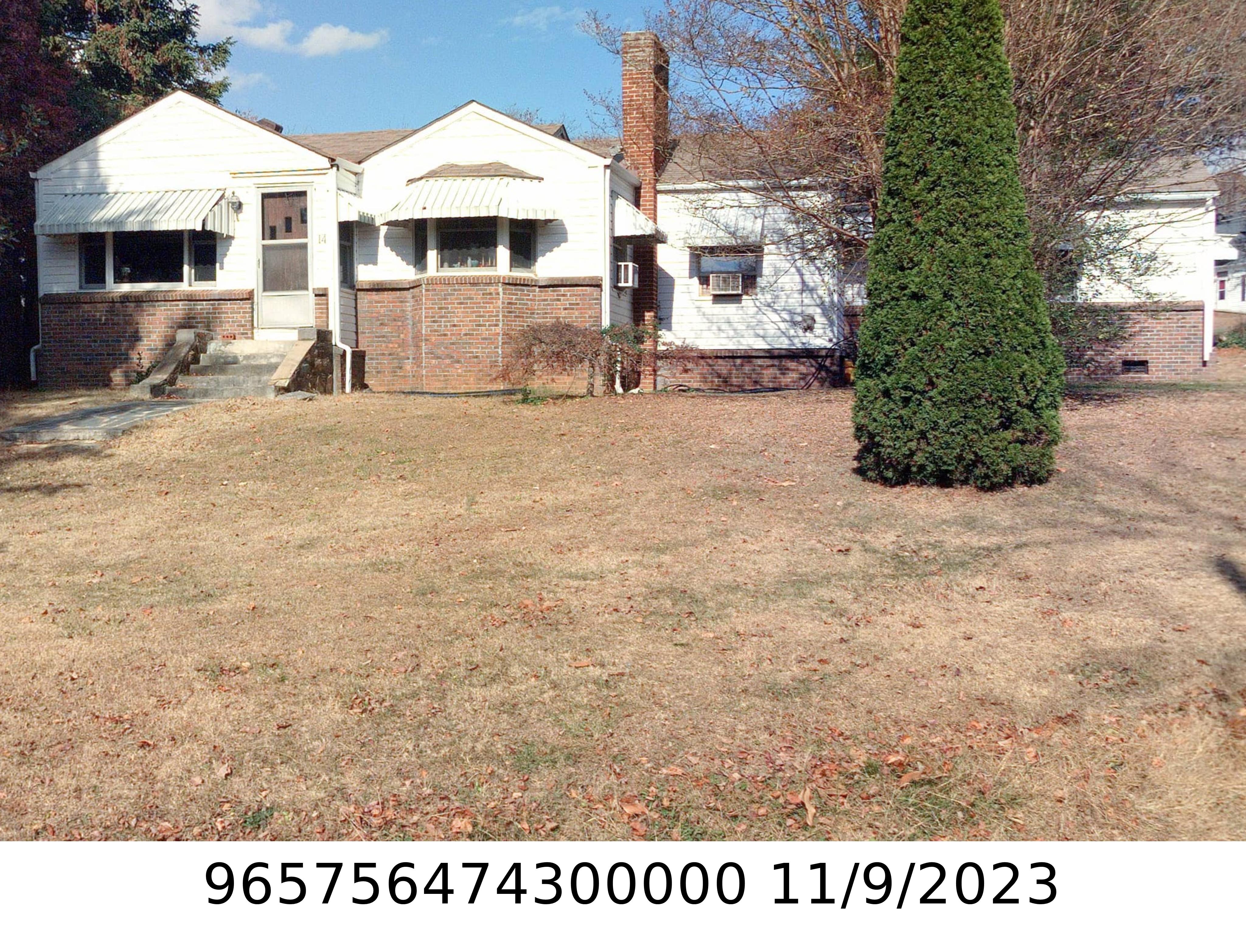 A picture of the property located at 14 W RALEIGH RD, ASHEVILLE NC 28803.