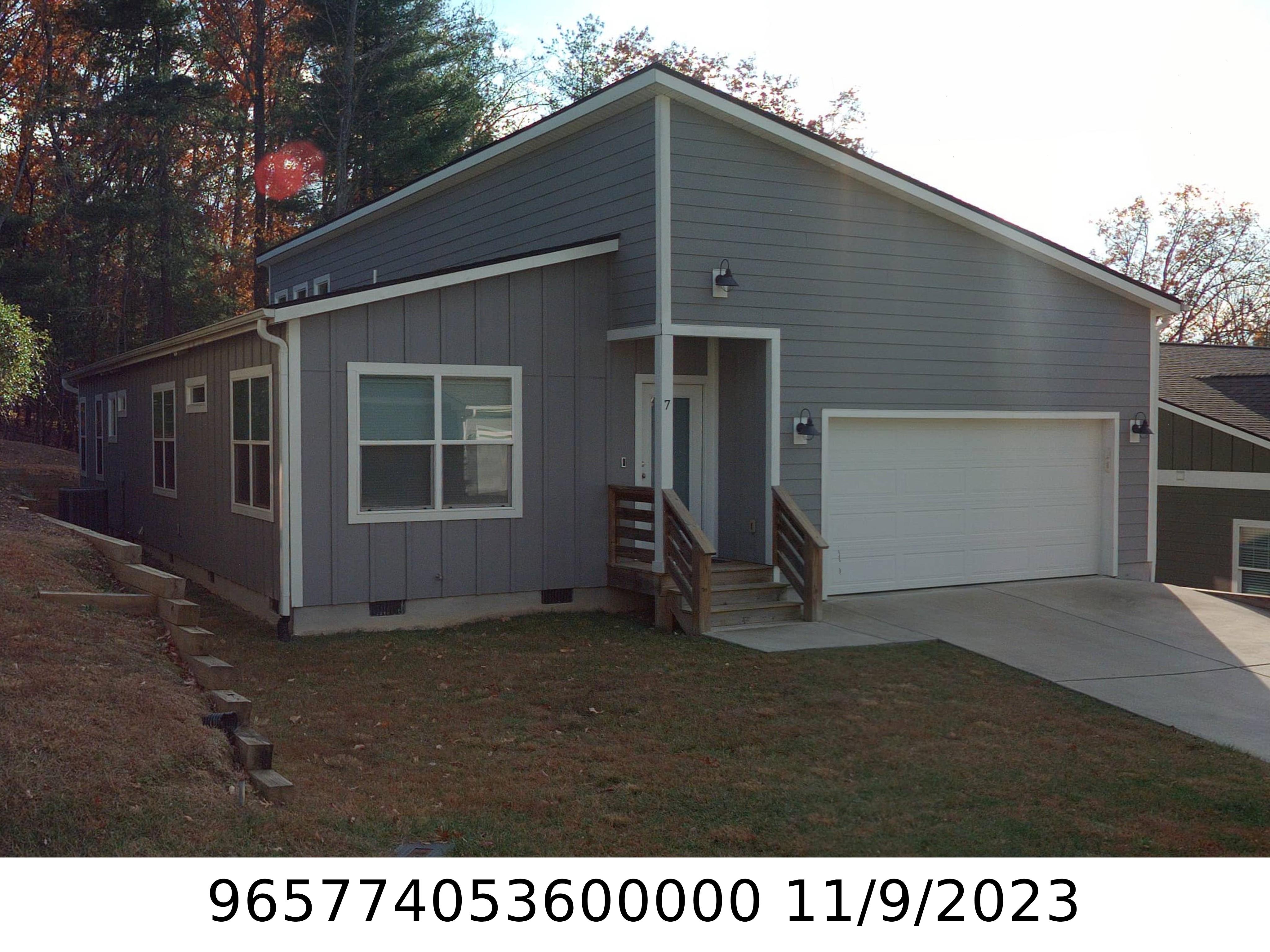 A picture of the property located at 7 MEETING ST, ASHEVILLE NC 28803.