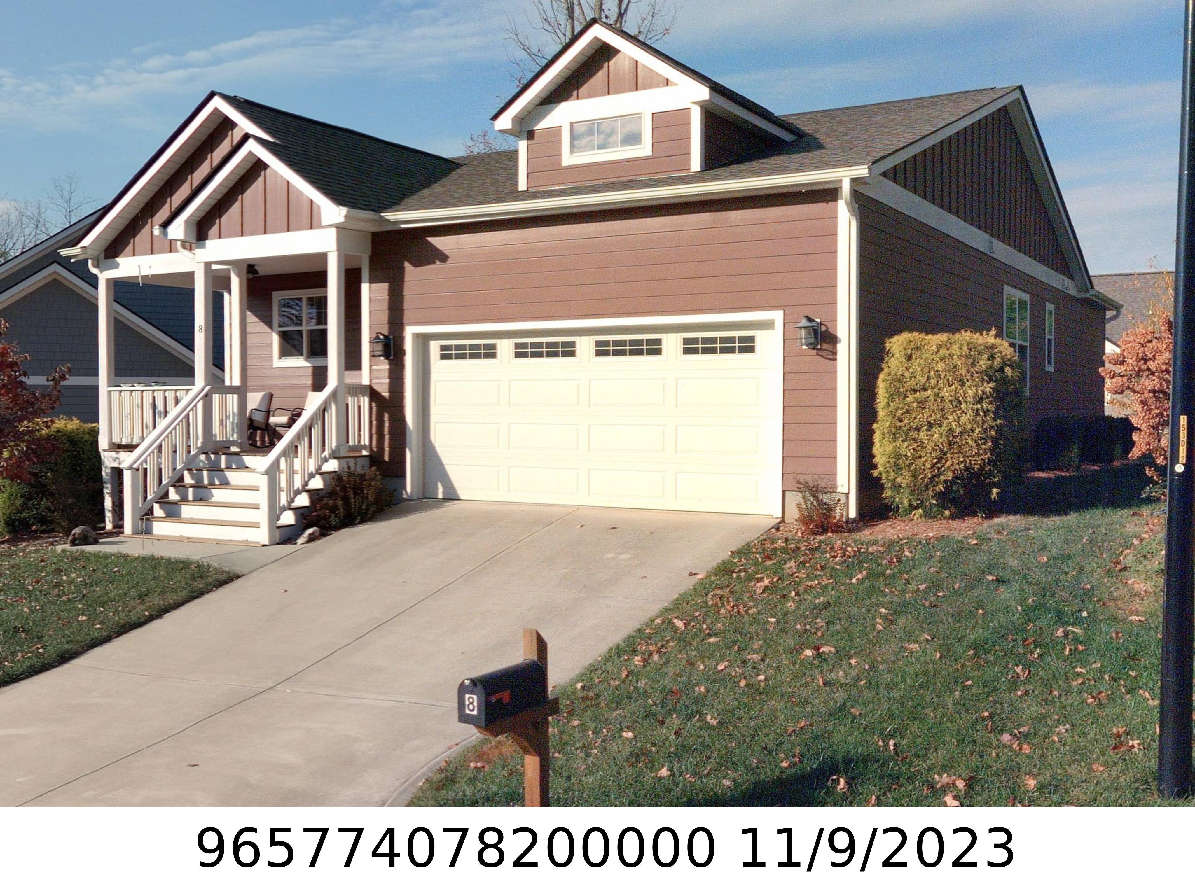 A picture of the property located at 8 MEETING ST, ASHEVILLE NC 28803.