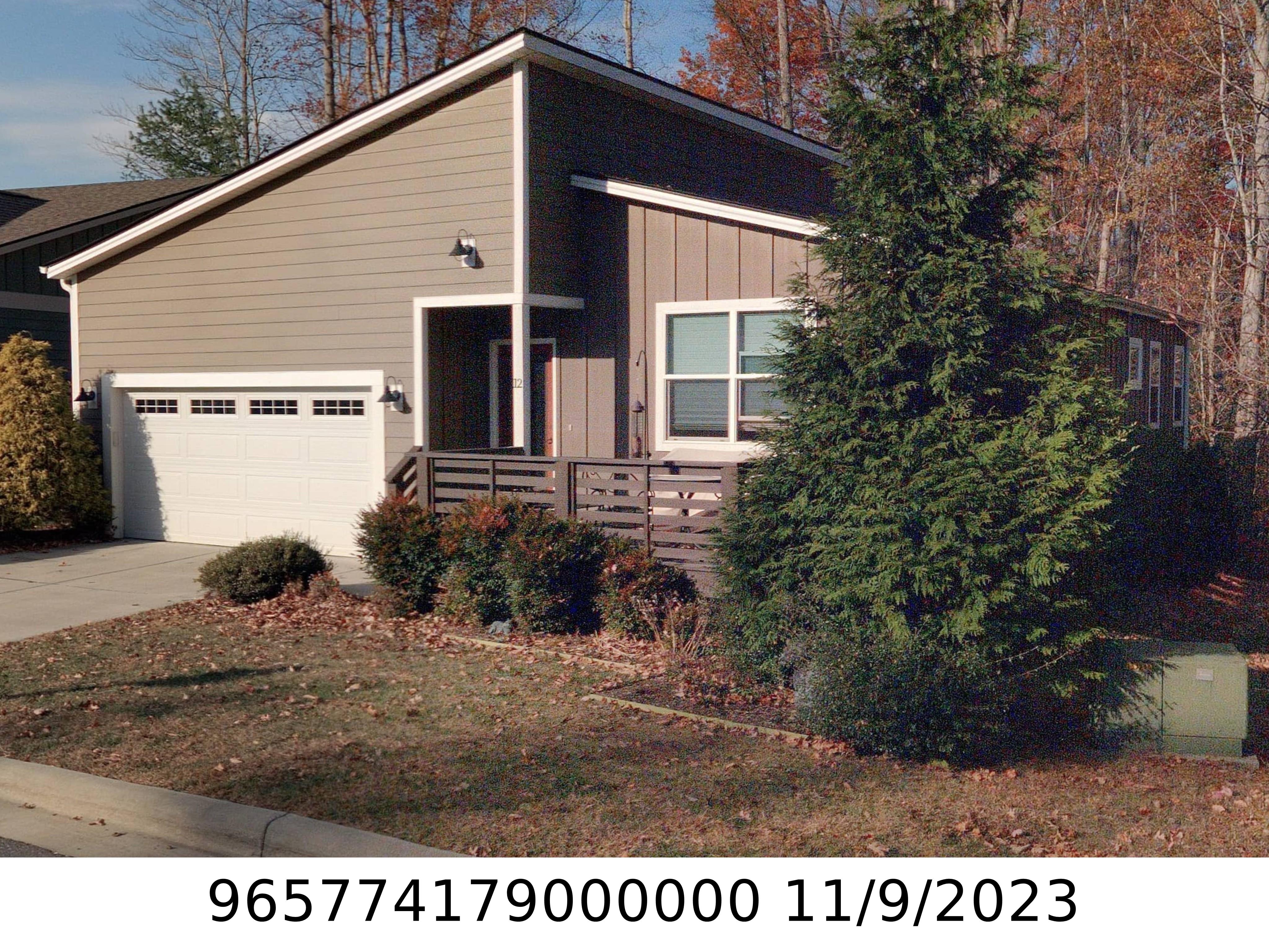 A picture of the property located at 12 MEETING ST, ASHEVILLE NC 28803.