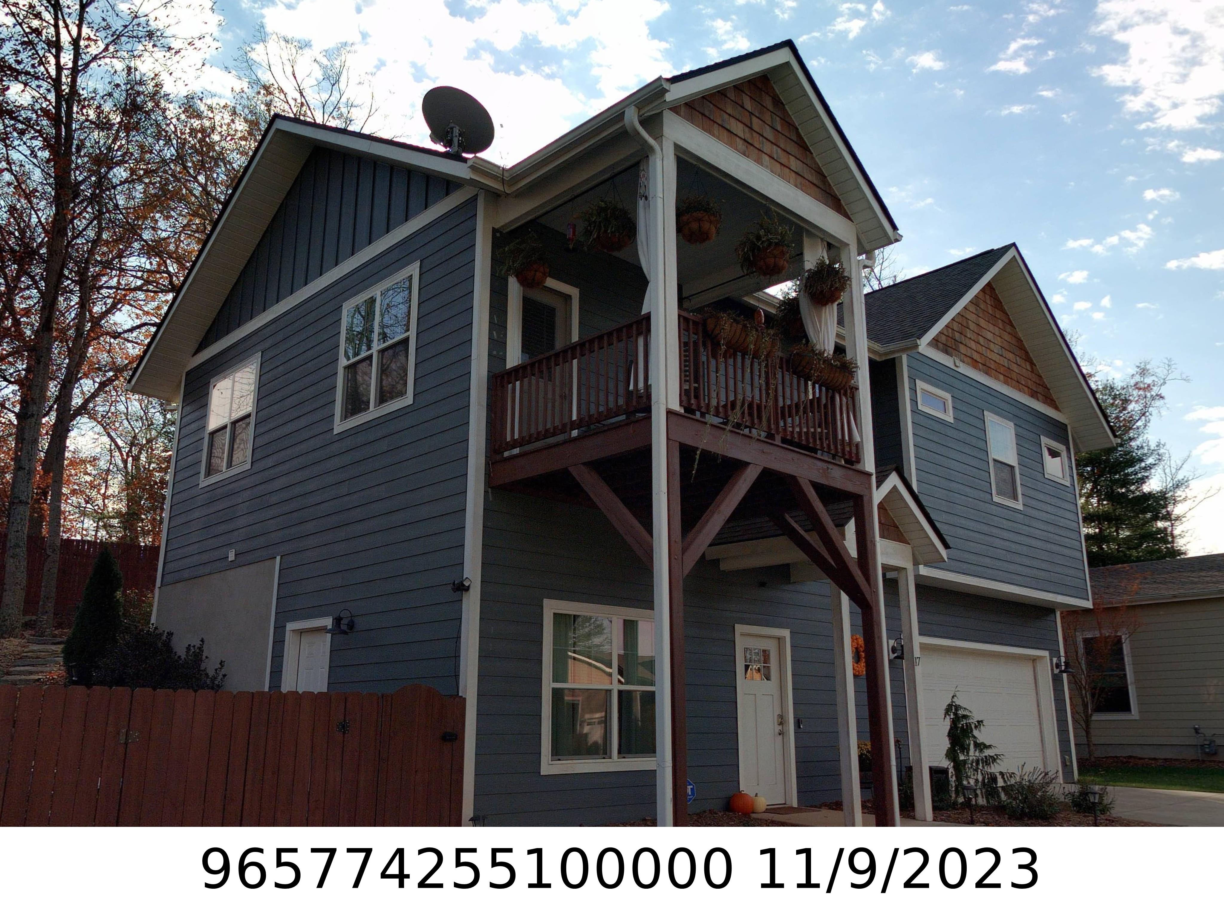 A picture of the property located at 17 MEETING ST, ASHEVILLE NC 28803.