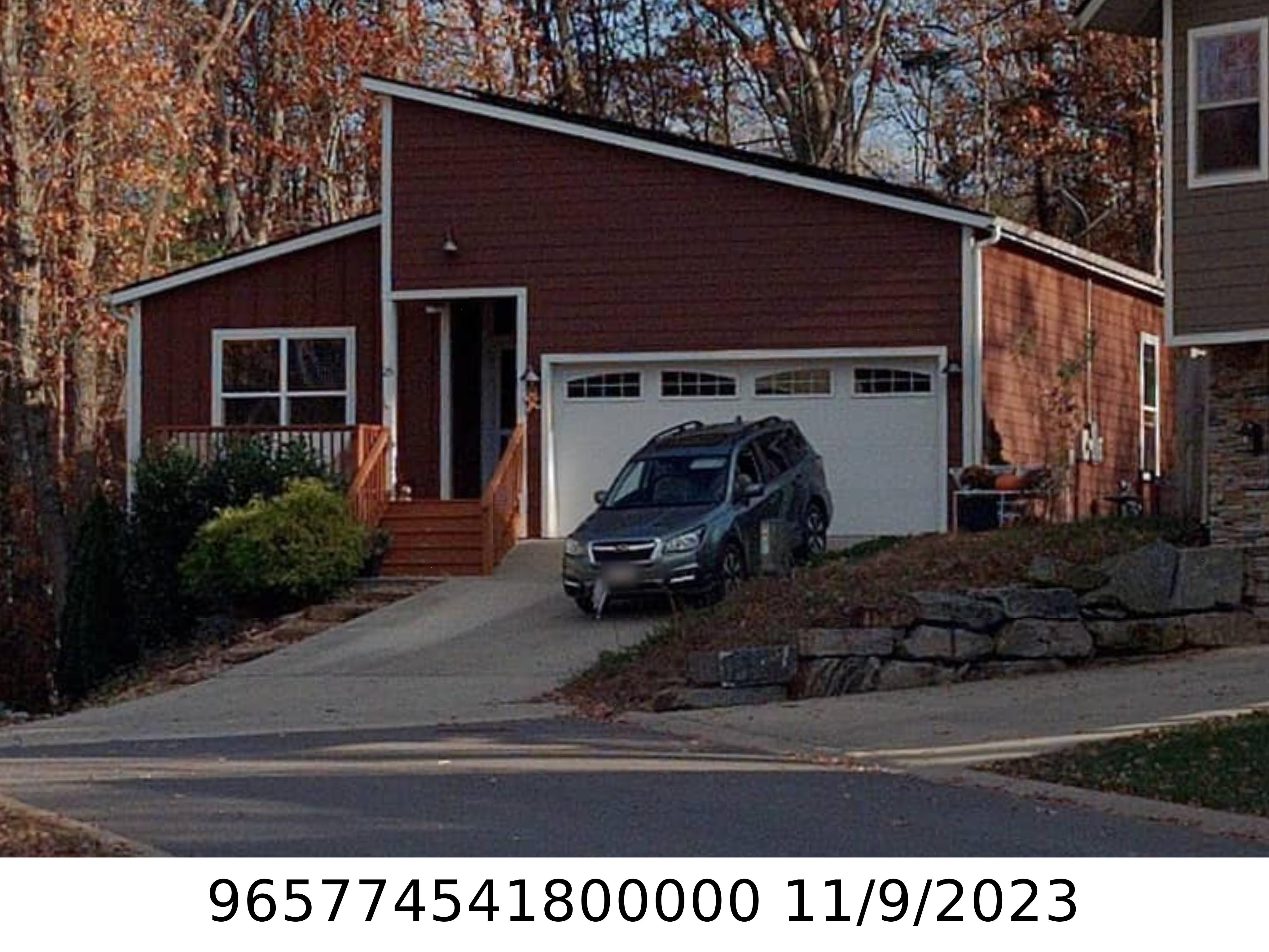 A picture of the property located at 25 MEETING ST, ASHEVILLE NC 28803.