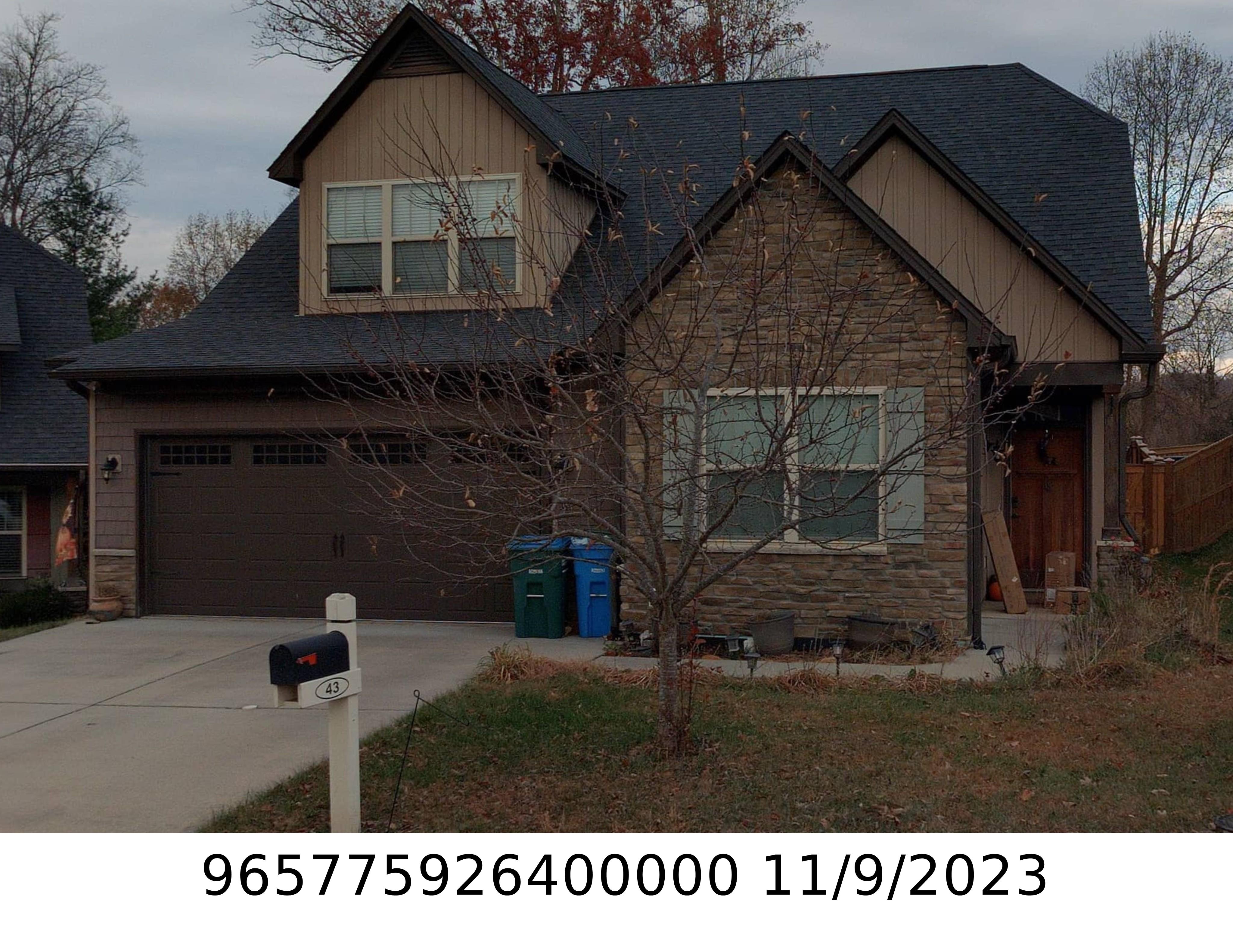 A picture of the property located at 43 ONTEORA OAKS DR, ASHEVILLE NC 28803.