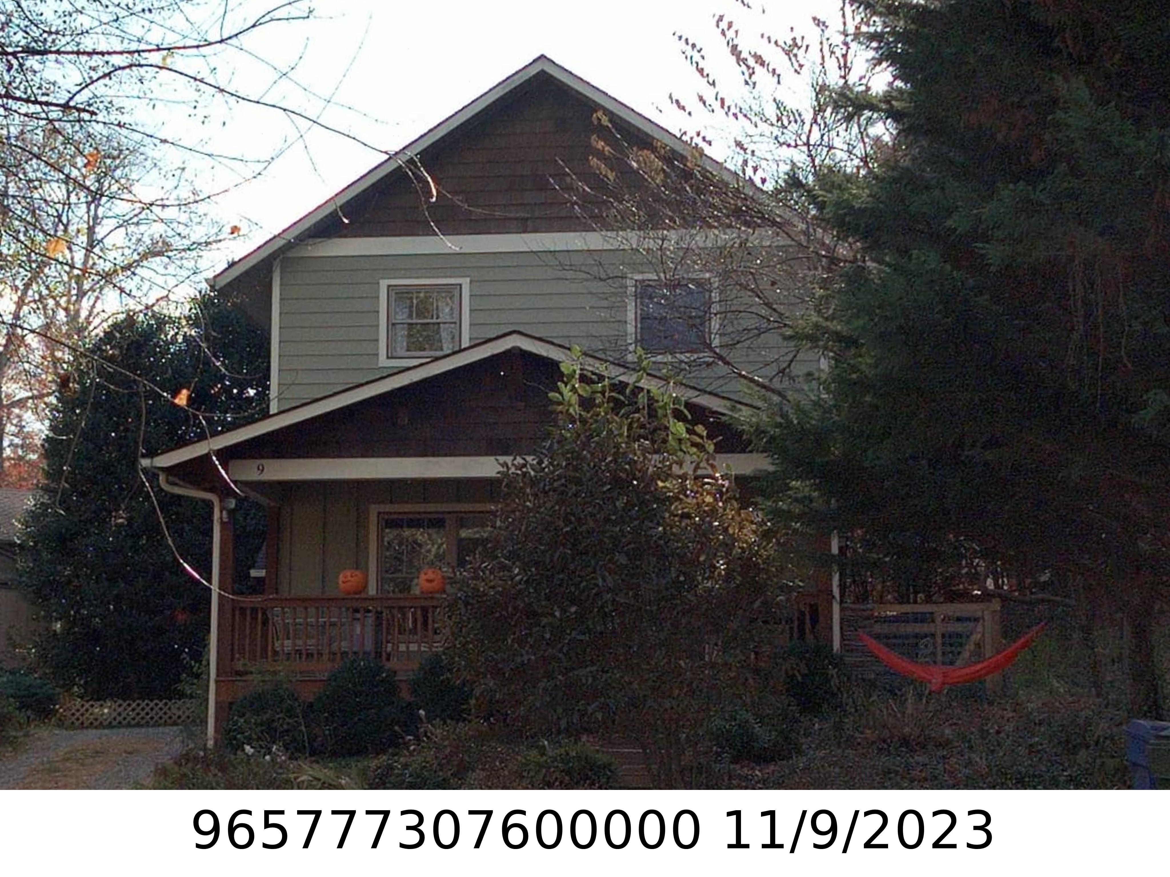 A picture of the property located at 9 FLAXEN LN, ASHEVILLE NC 28803.
