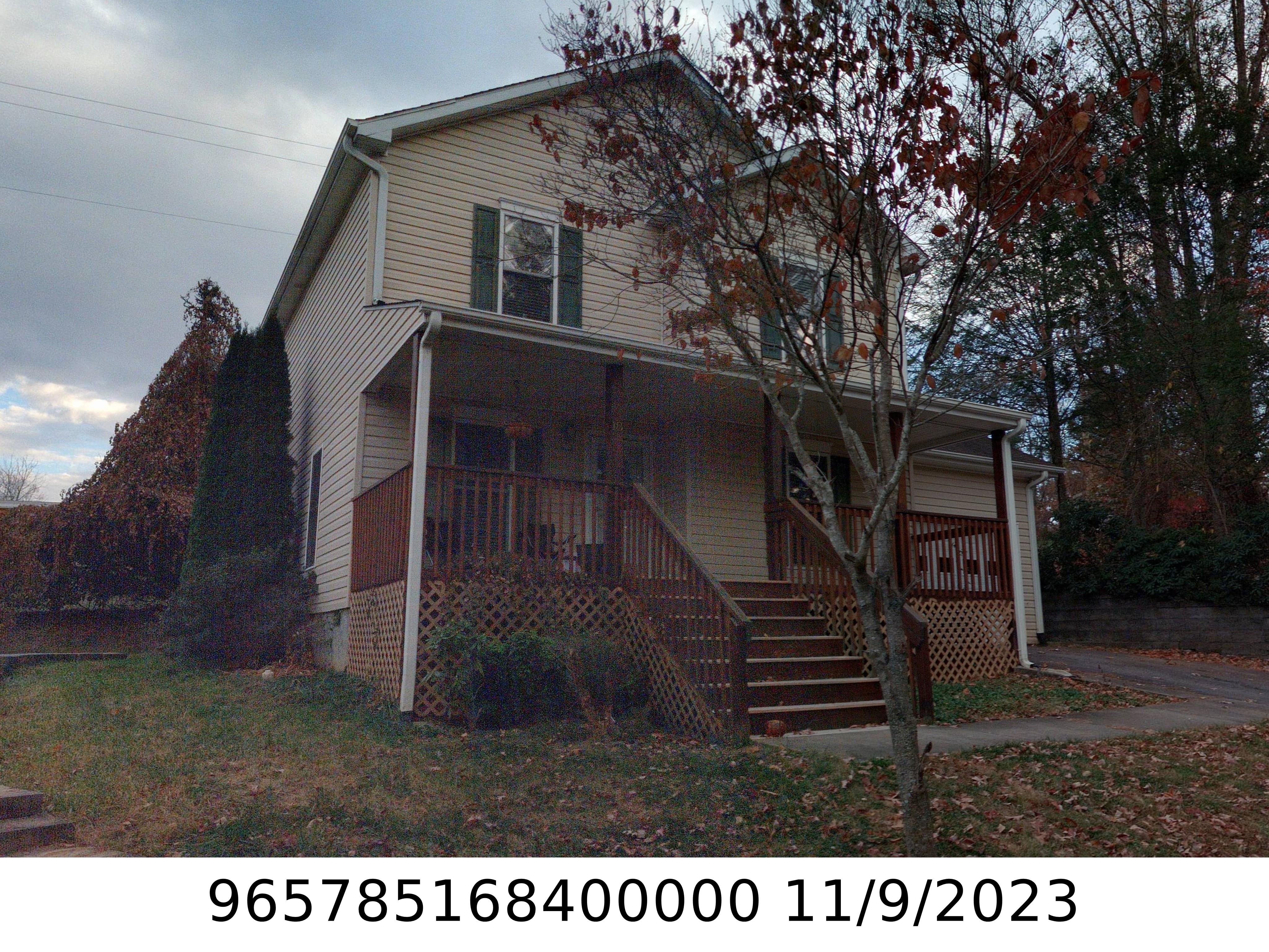 A picture of the property located at 18 DREAMLAND CT, ASHEVILLE NC 28803.