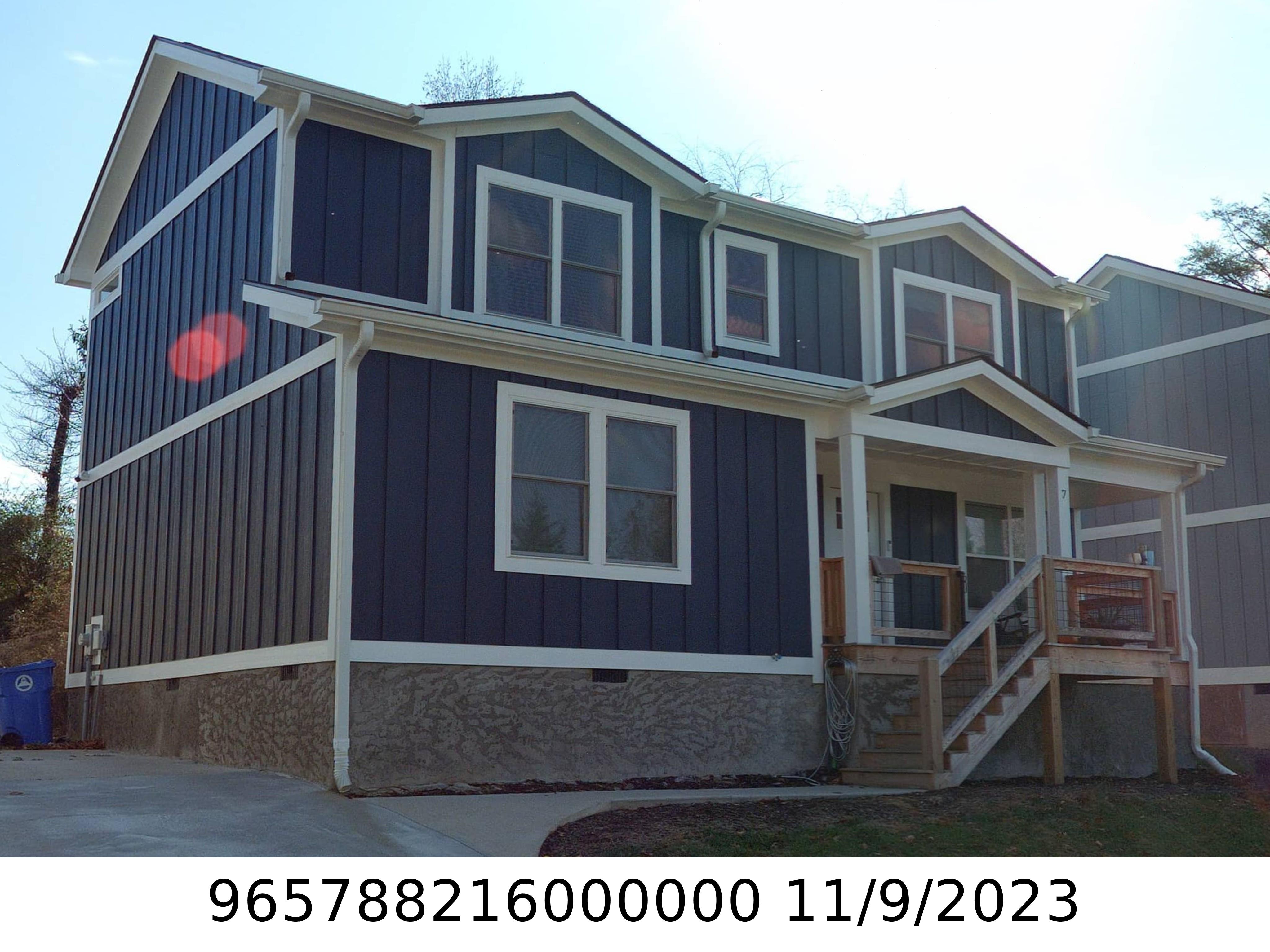 A picture of the property located at 7 ALICE CLEMENT LN, ASHEVILLE NC 28803.