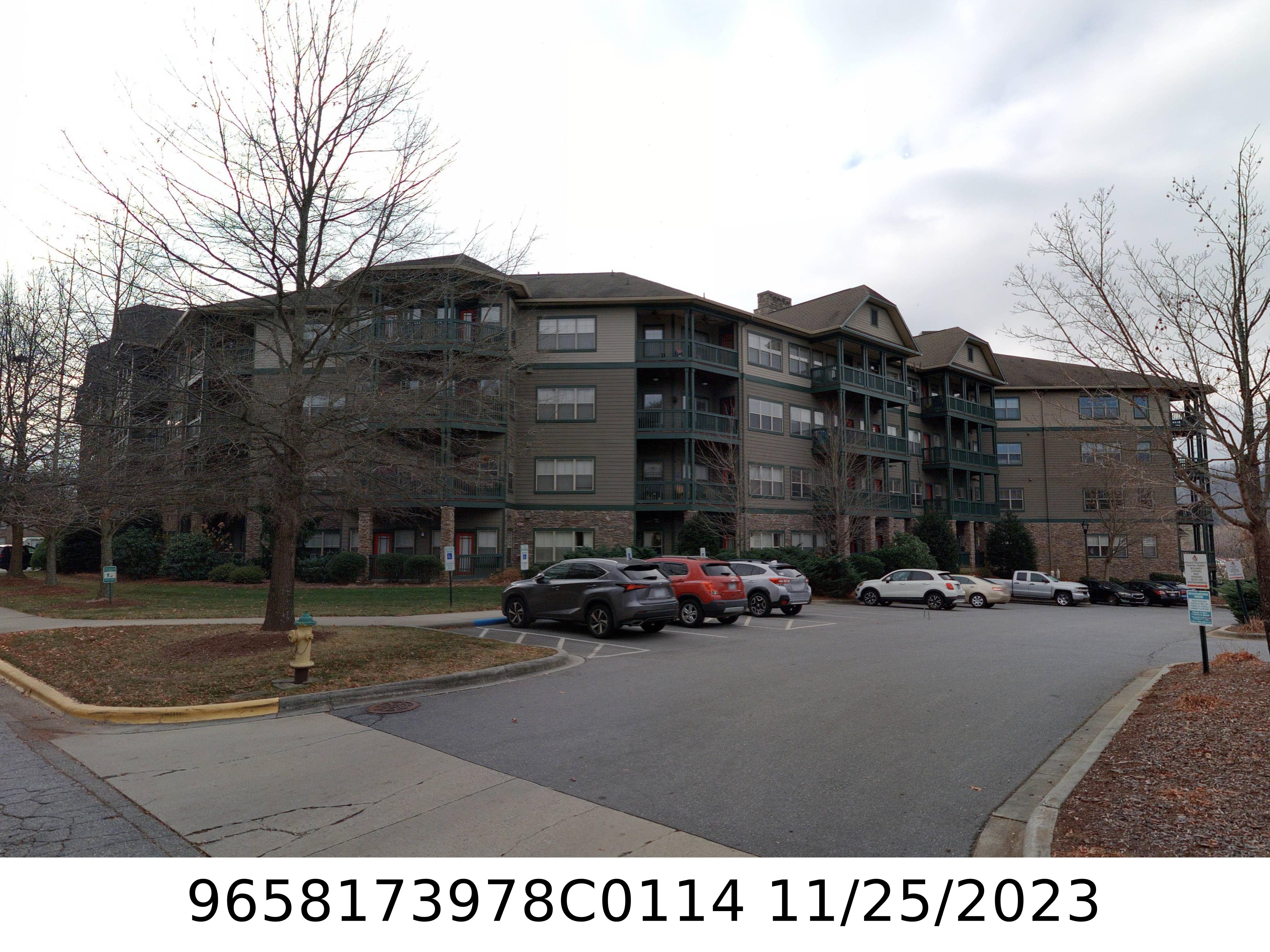 A picture of the property located at 9 KENILWORTH KNLS # 114, ASHEVILLE NC 28805.