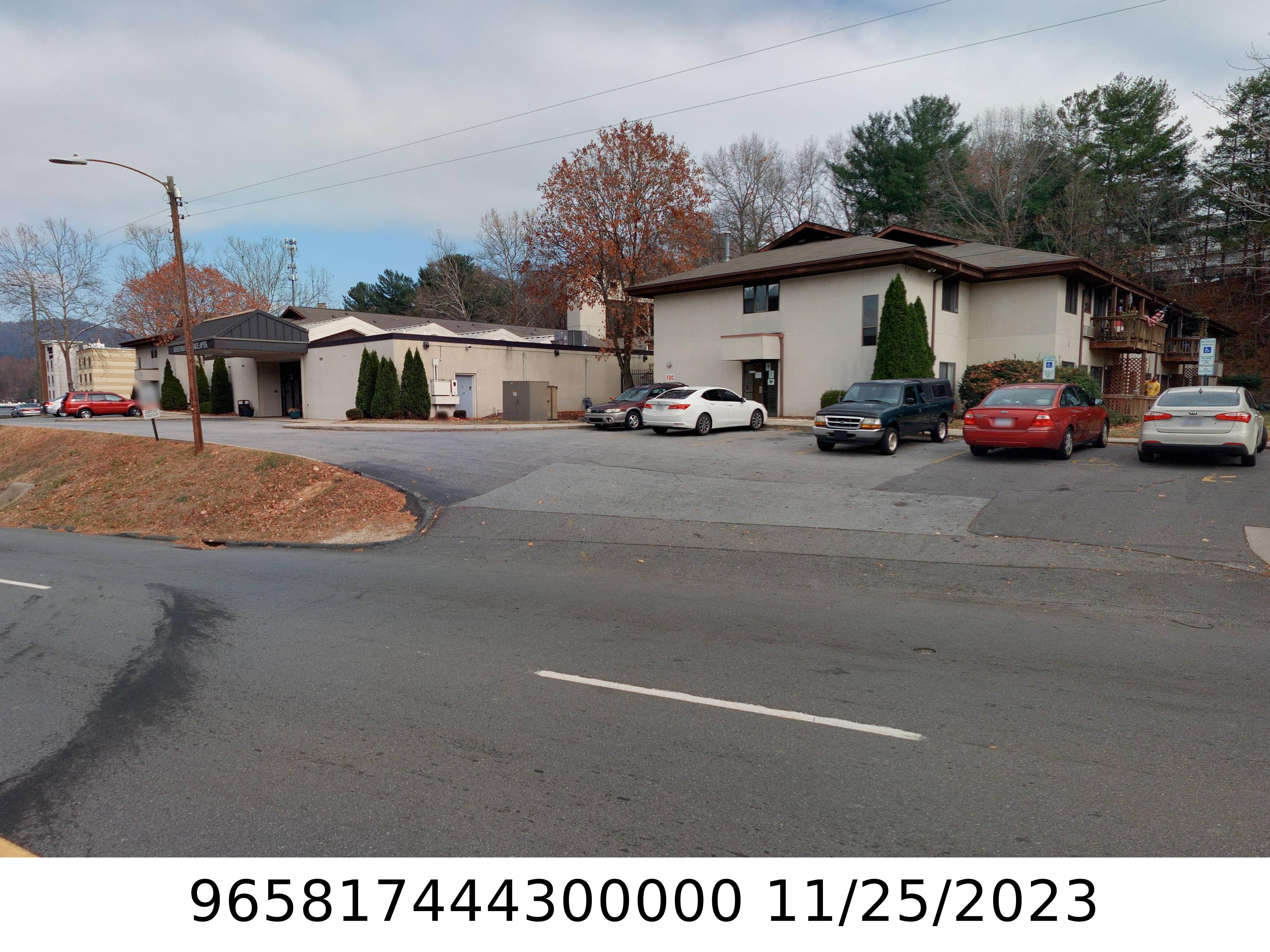 A picture of the property located at 200 TUNNEL RD # 114, ASHEVILLE NC 28805.