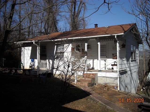 A picture of the property located at 30 FRADY LN, ASHEVILLE NC 28803.