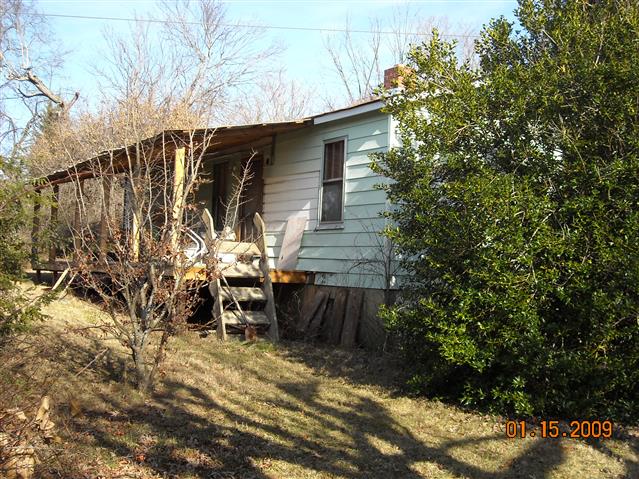 A picture of the property located at 15 DOGWOOD LN, ASHEVILLE NC 28803.