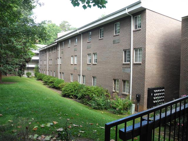A picture of the property located at 100 CHEERIO LN, ASHEVILLE NC 28803.
