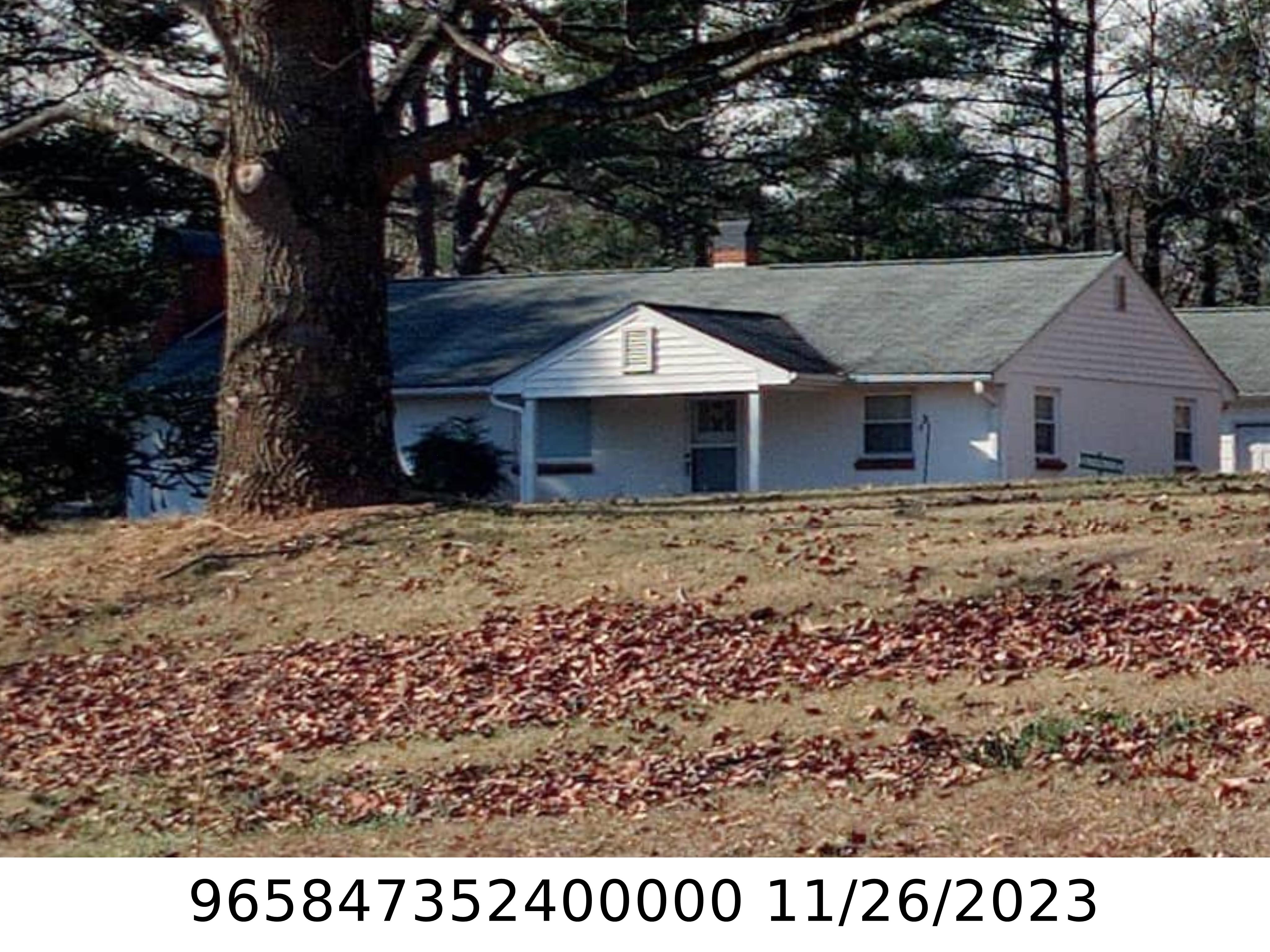 A picture of the property located at 10 MIDDLEBROOK RD, ASHEVILLE NC 28805.