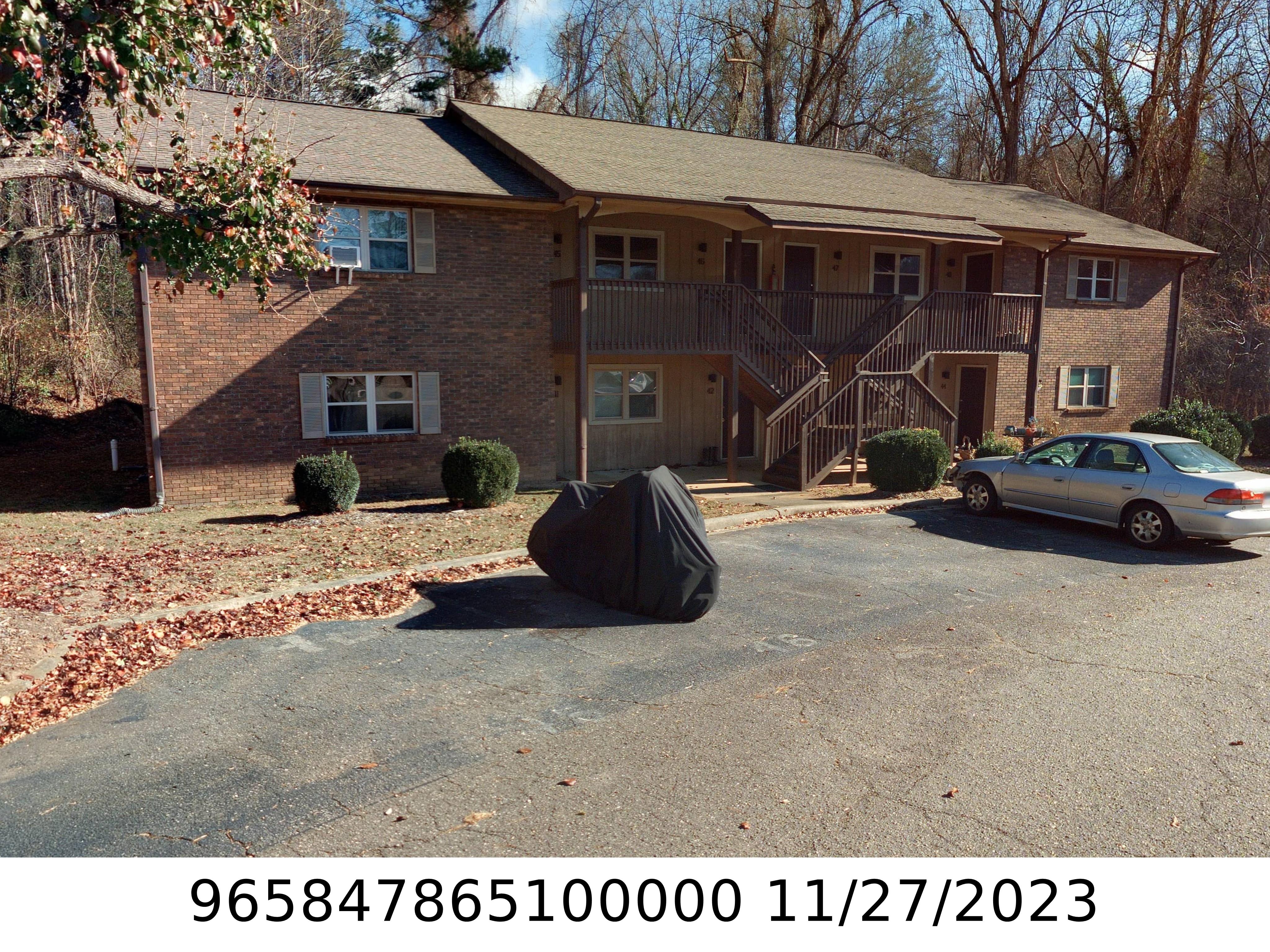 A picture of the property located at 186 NEW HAW CREEK RD # 55, ASHEVILLE NC 28805.