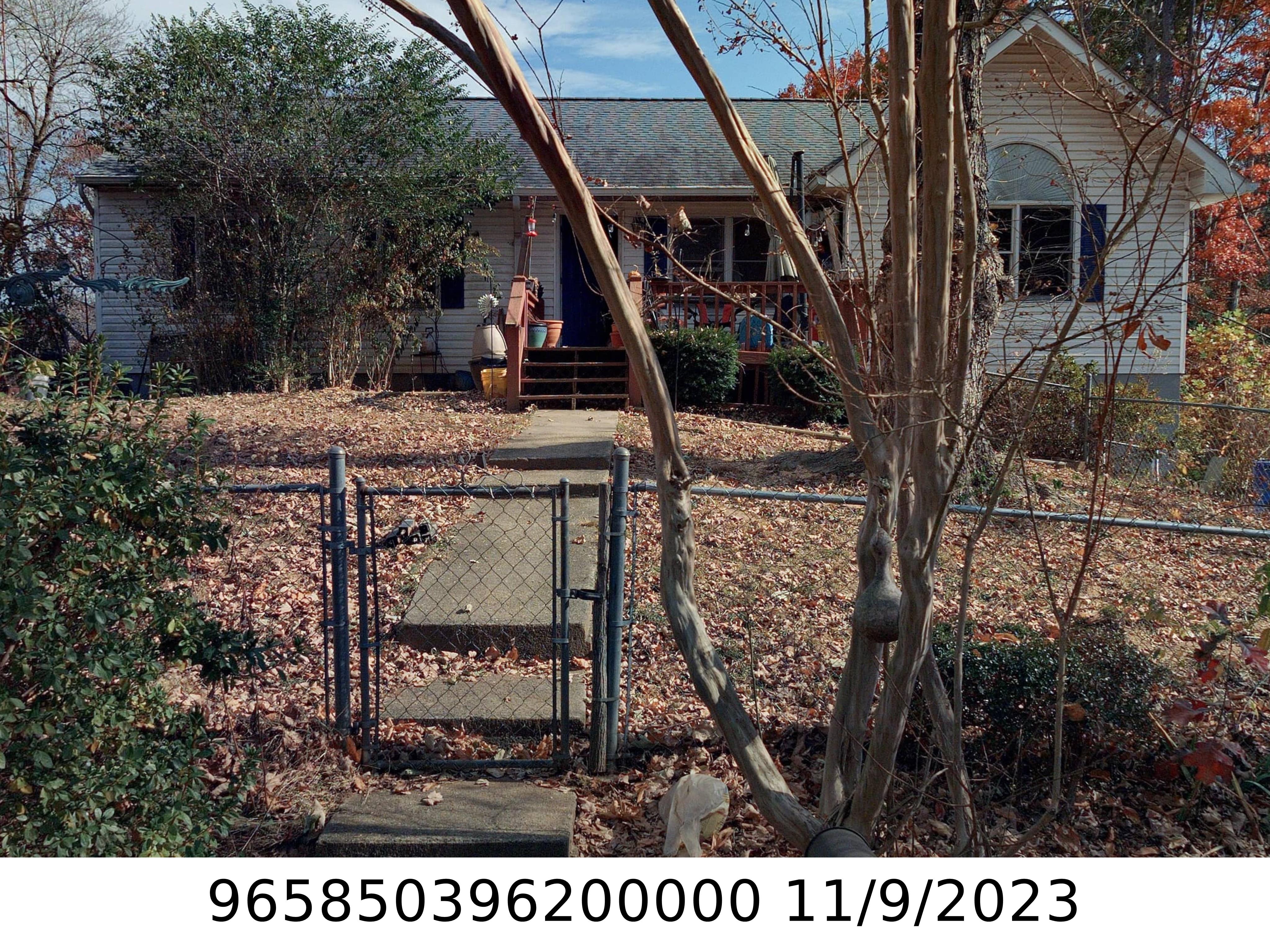 A picture of the property located at 713 RIDGE RD, ASHEVILLE NC 28803.