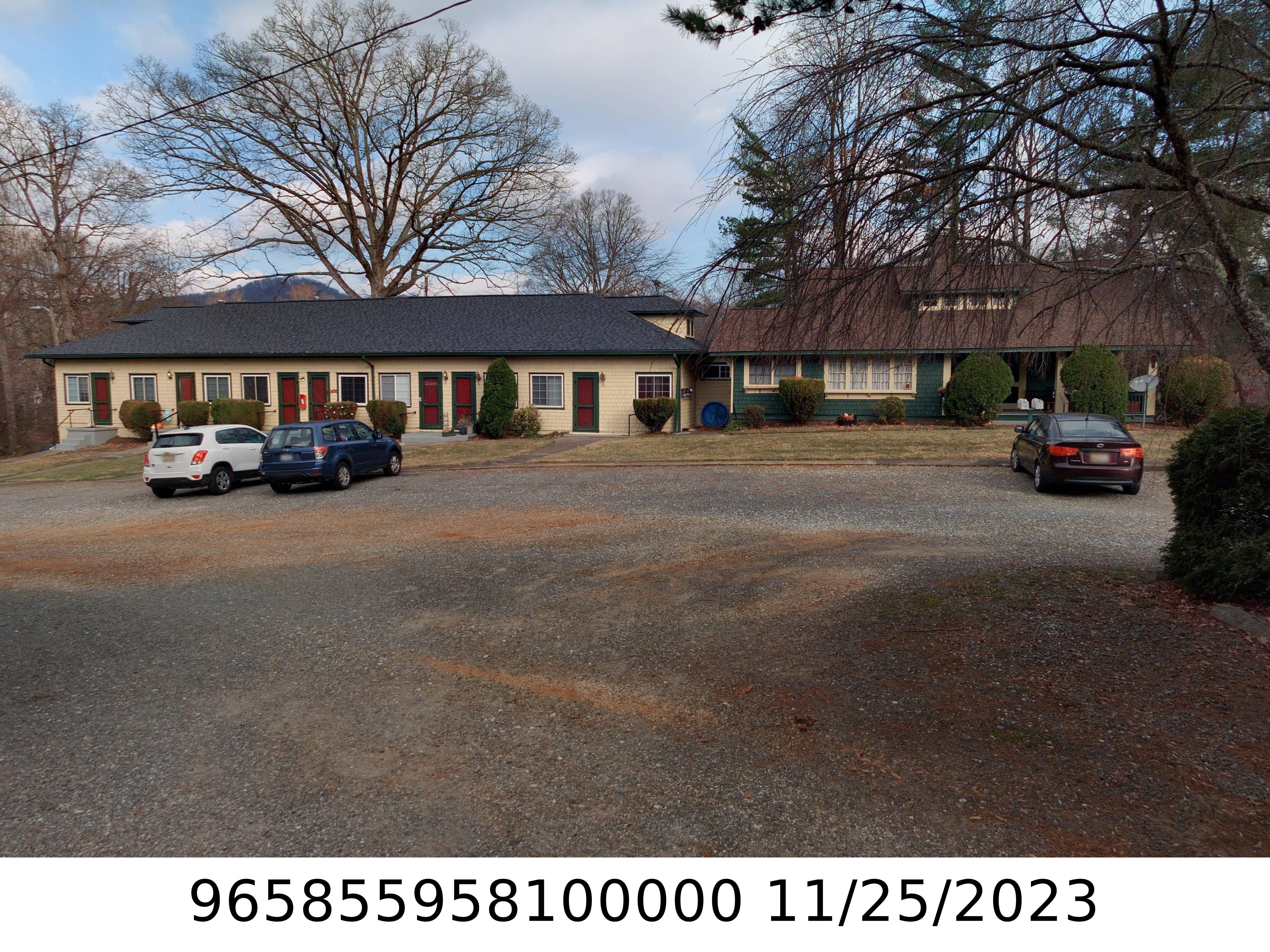 A picture of the property located at 7 VIOLET HILL CIR, ASHEVILLE NC 28805.
