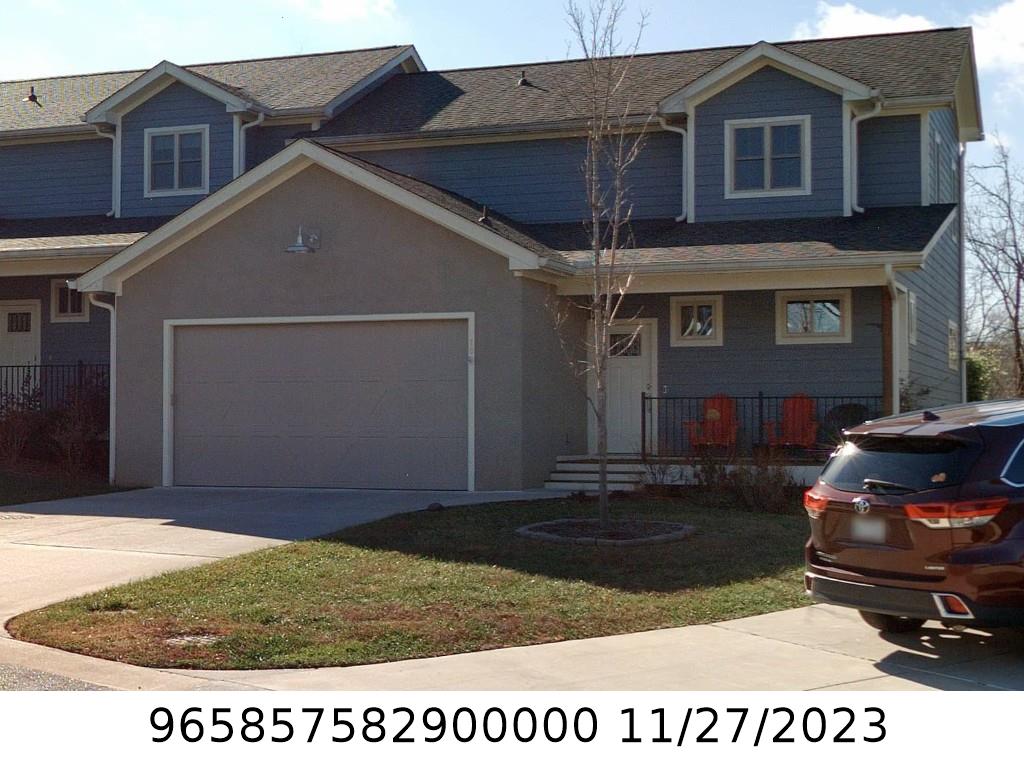 A picture of the property located at 18 THORNES LN, ASHEVILLE NC 28805.