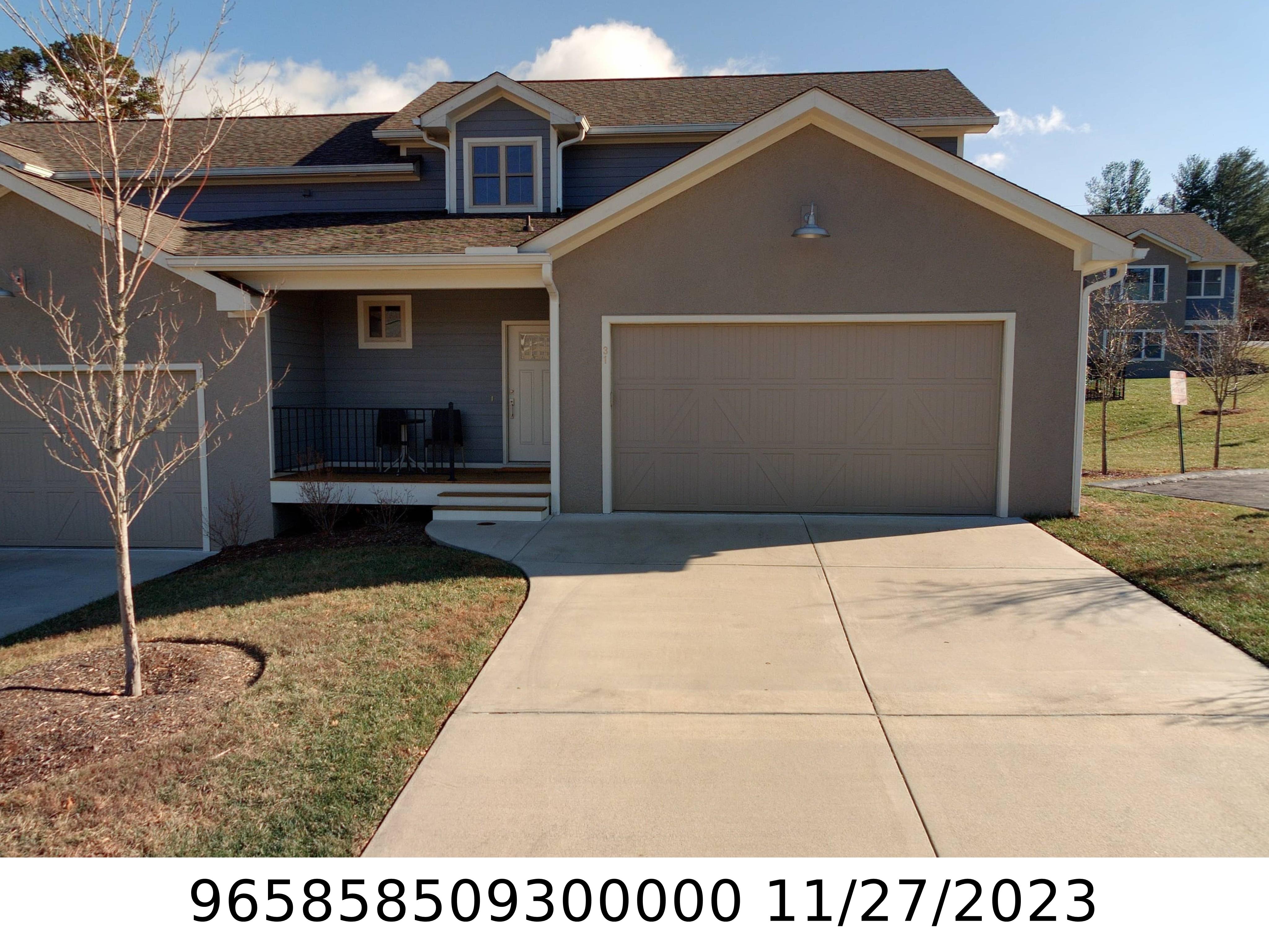 A picture of the property located at 31 THORNES LN, ASHEVILLE NC 28805.