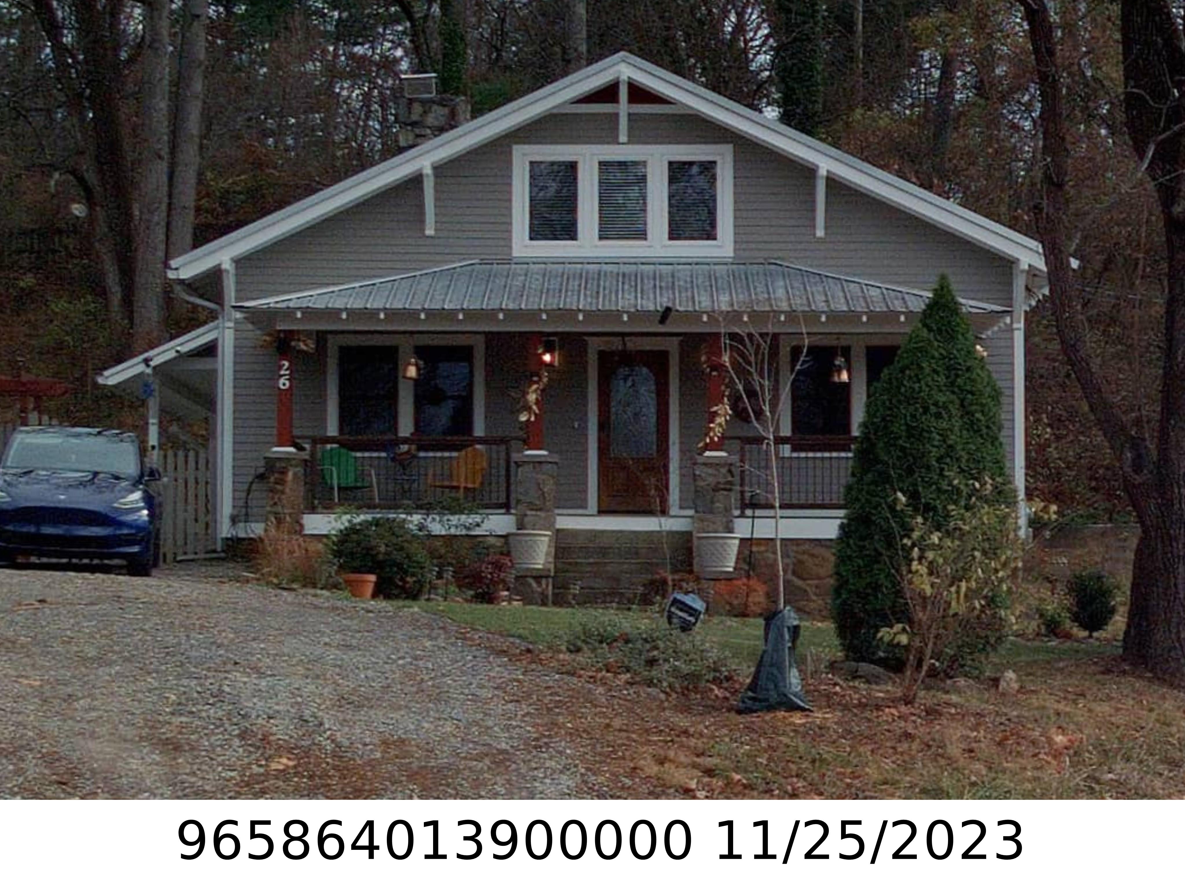 A picture of the property located at 26 GOVERNORS VIEW RD, ASHEVILLE NC 28805.