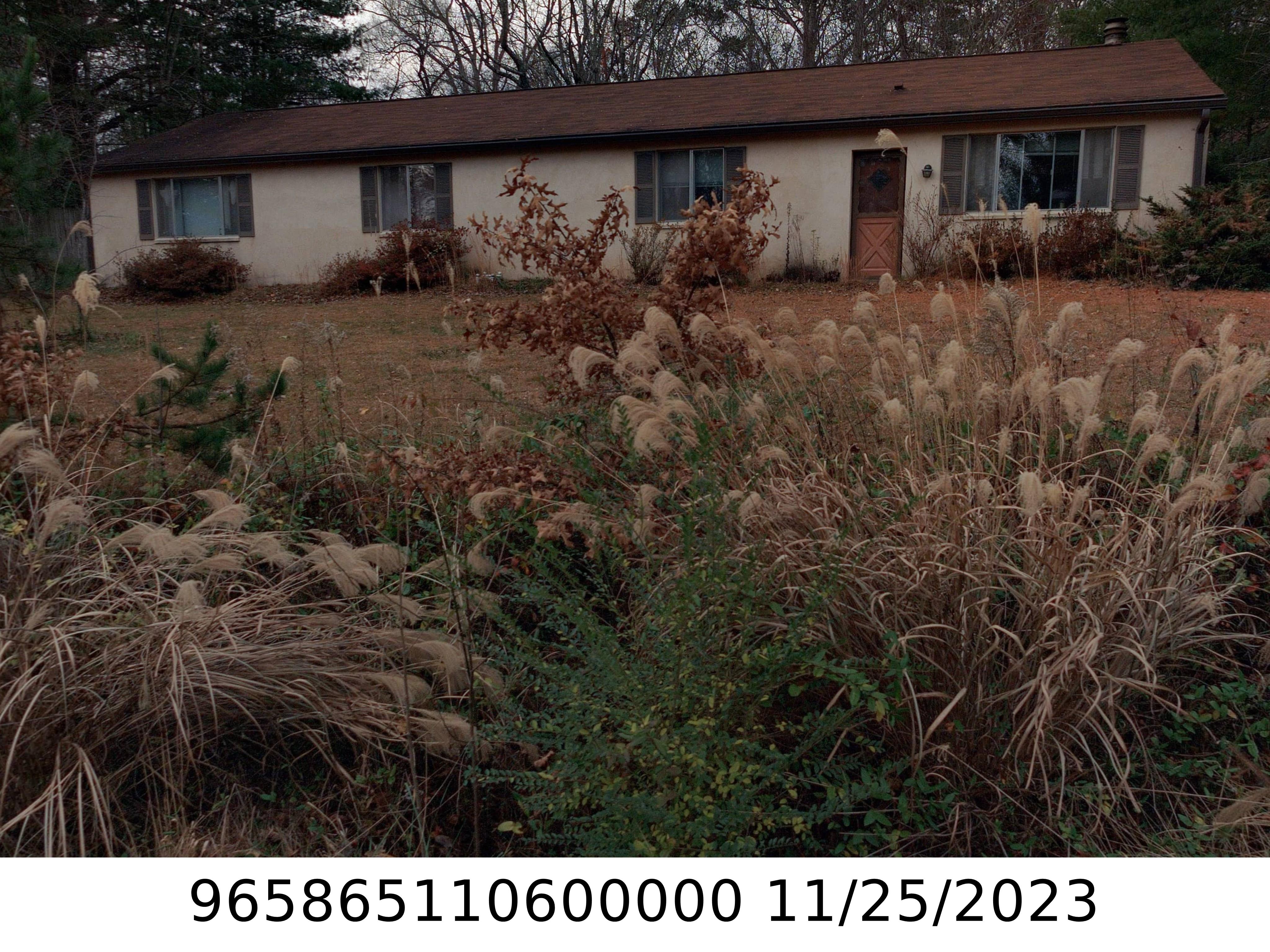 A picture of the property located at 138 GOVERNORS VIEW RD, ASHEVILLE NC 28805.