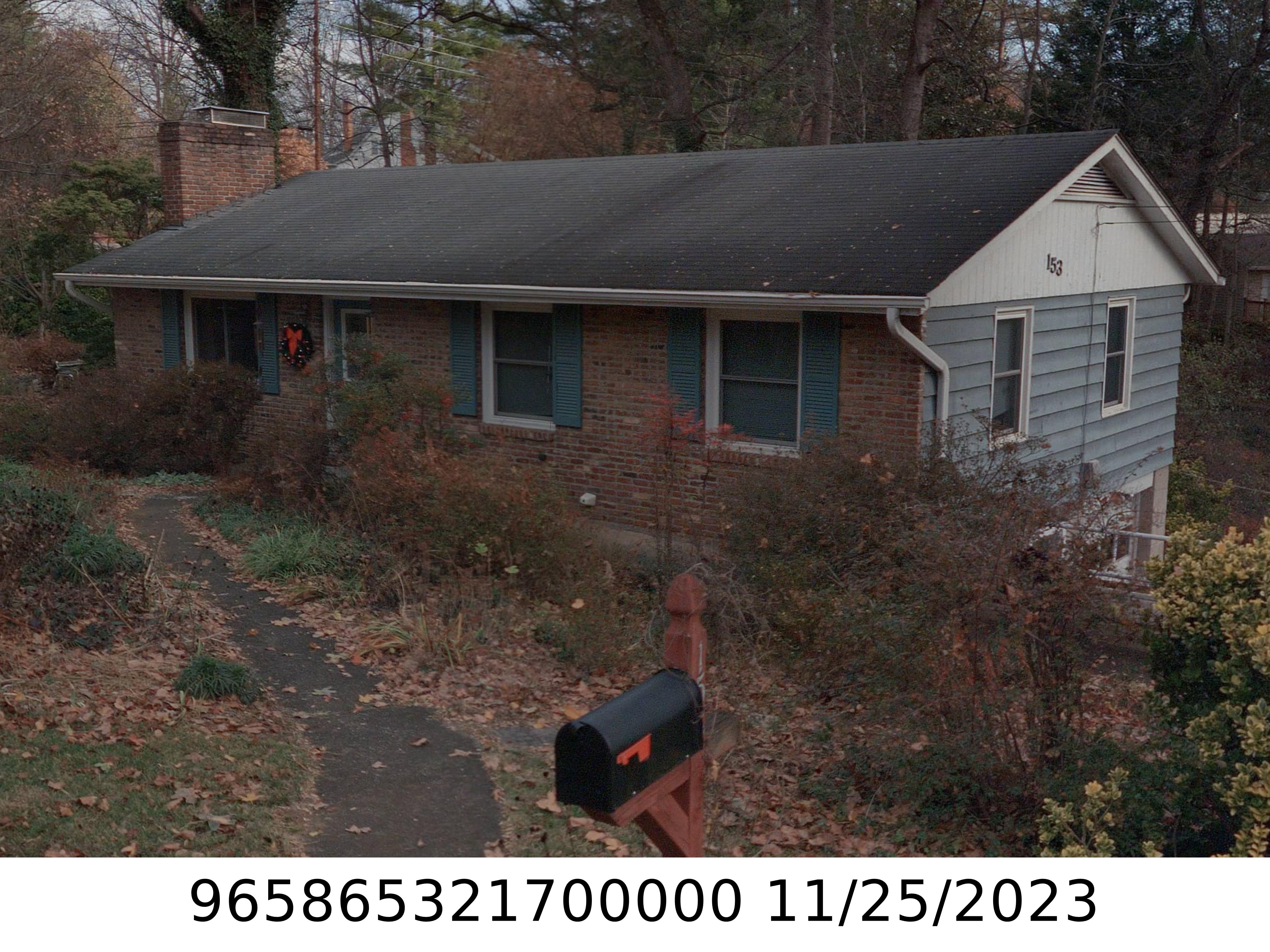 A picture of the property located at 153 GOVERNORS VIEW RD, ASHEVILLE NC 28805.