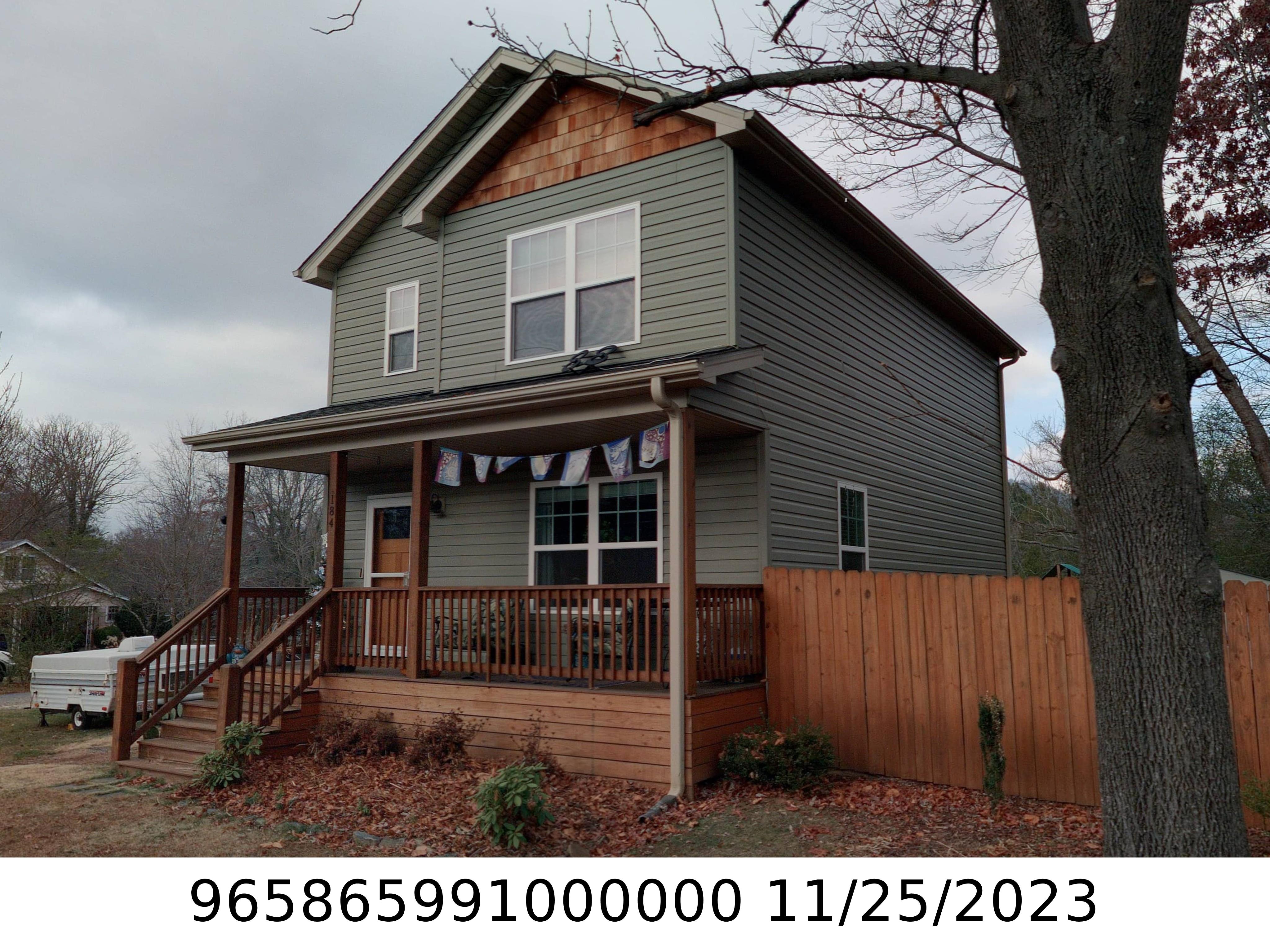 A picture of the property located at 184 GOVERNORS VIEW RD, ASHEVILLE NC 28805.